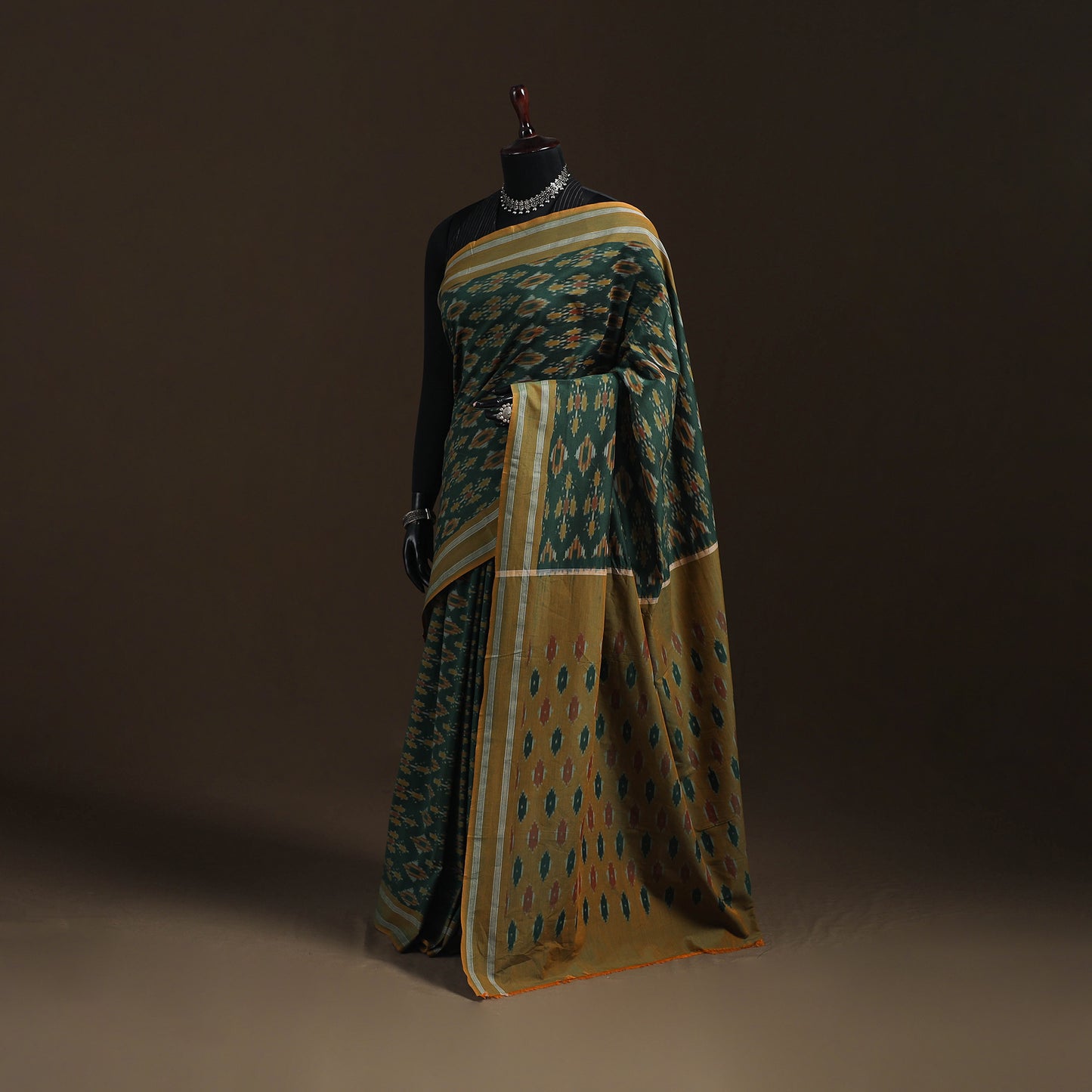 Pochampally Ikat Weave Mercerised Cotton Saree 02