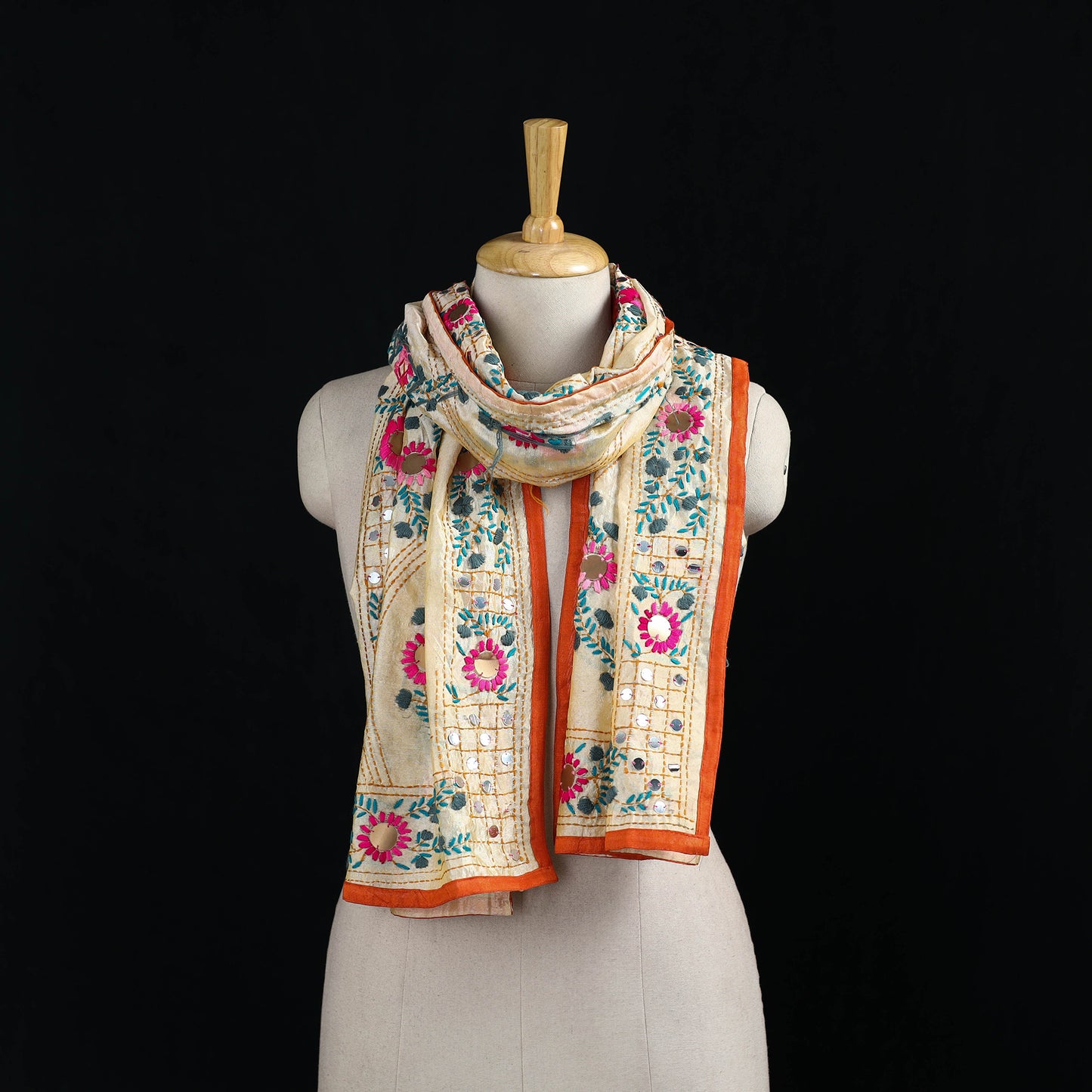 Ranihati Chanderi Silk Hand Embroidered Stole 05