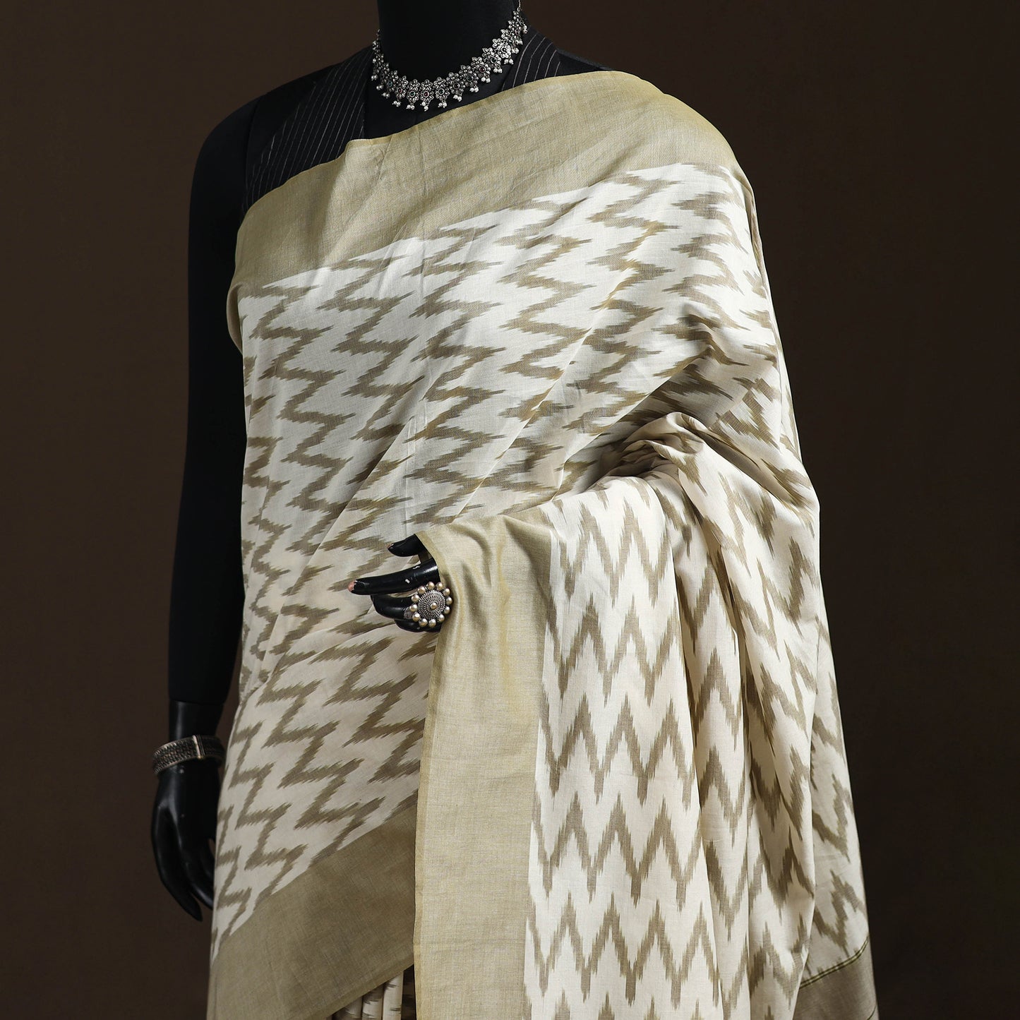 Pochampally Ikat Weave Mercerised Cotton Saree 11
