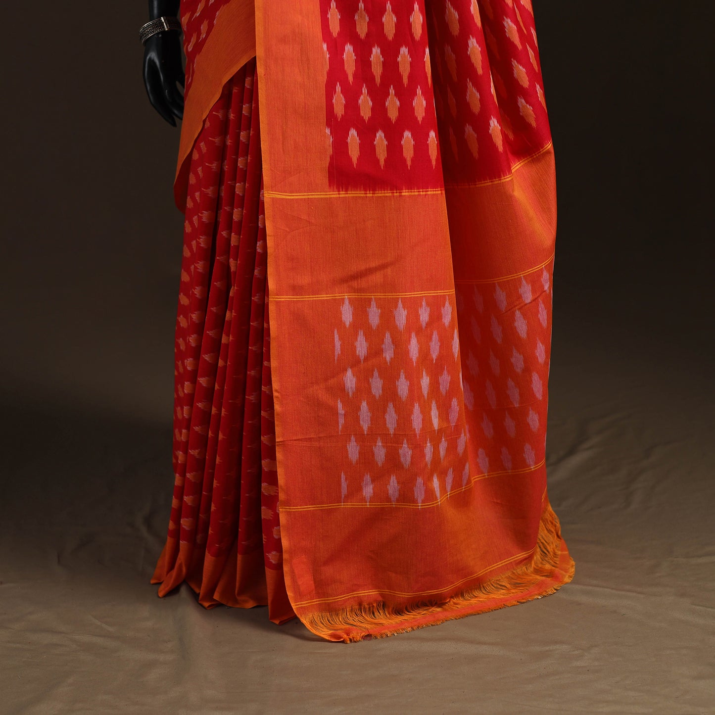 Pochampally Ikat Weave Mercerised Cotton Saree 22