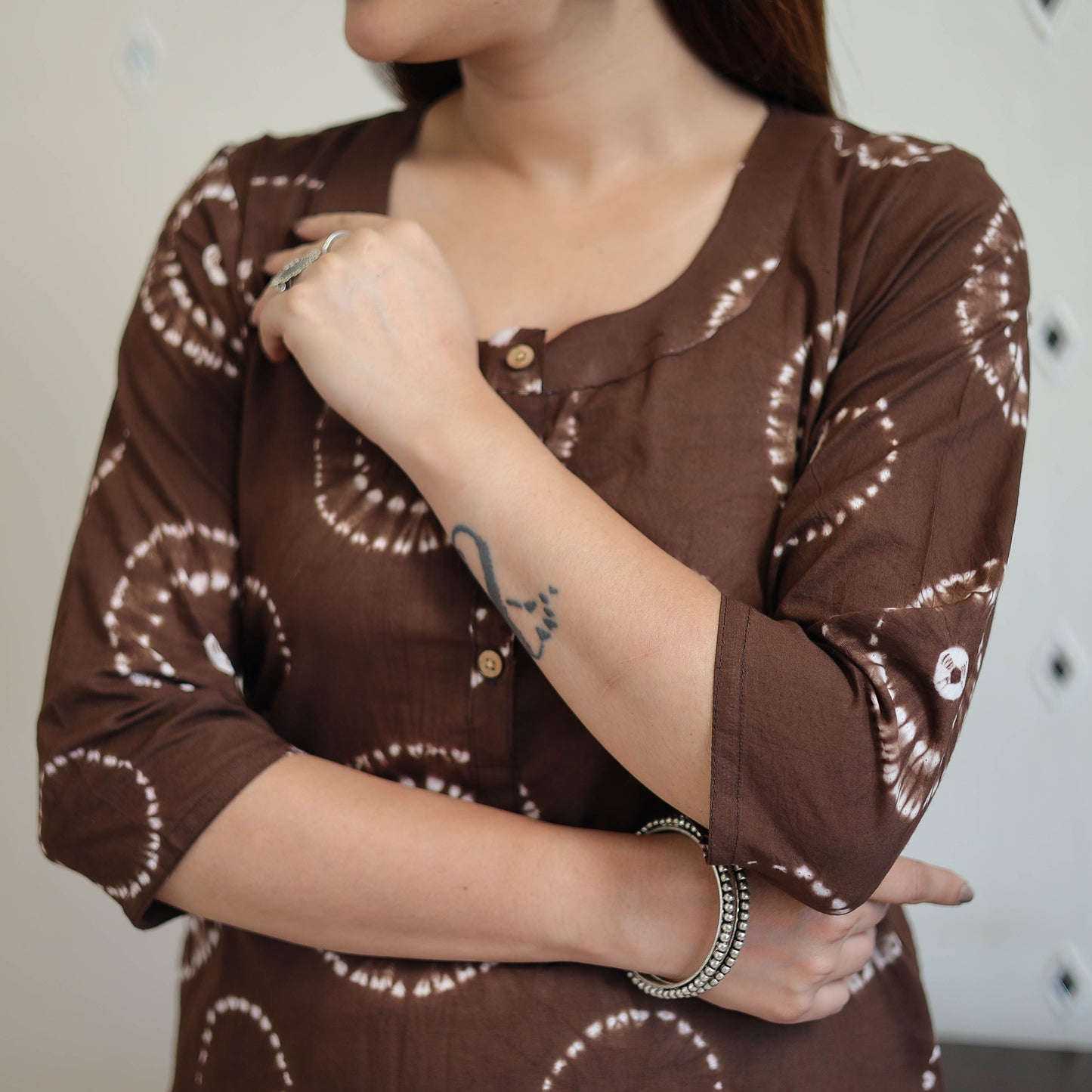 Buy Brown Tie & Dye Cotton Straight Shibori Kurta