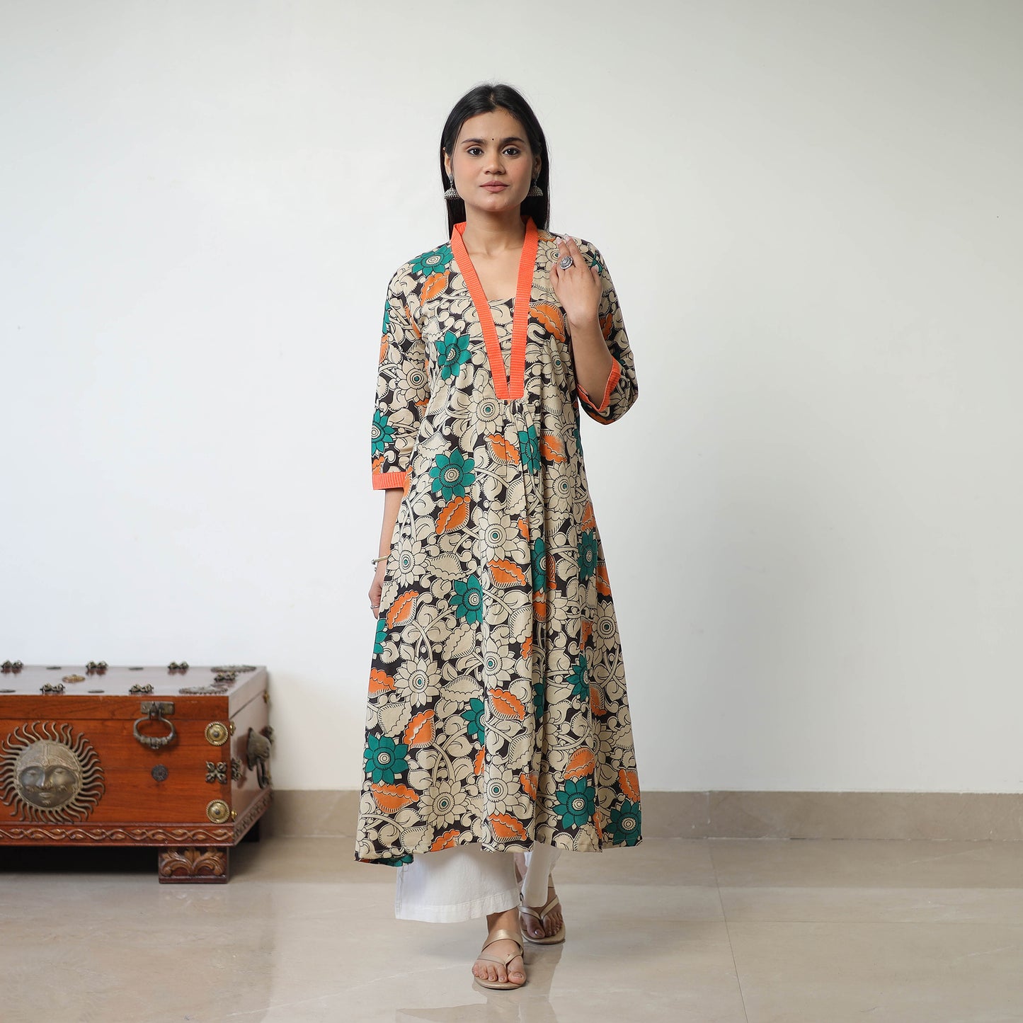 Beige - Printed Cotton Flared Kalamkari Kurta with Patchwork 03