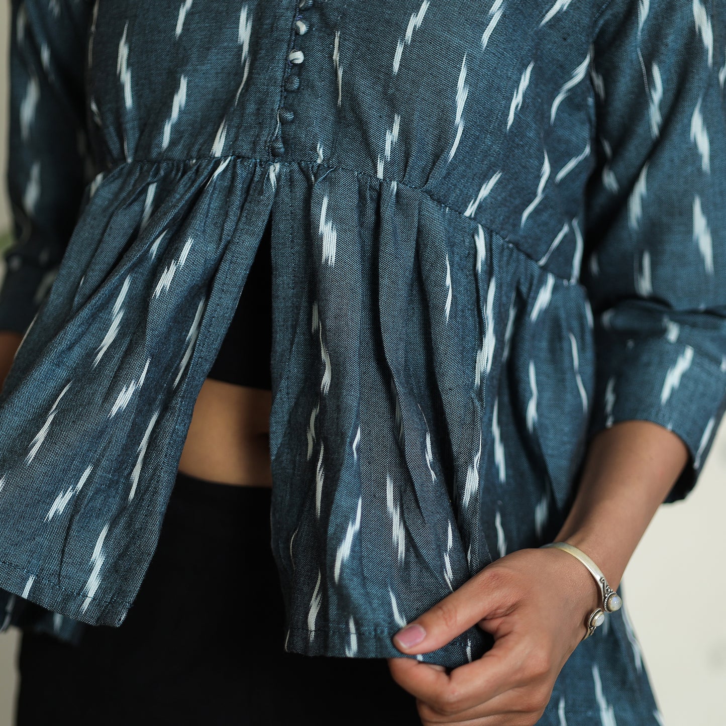 full sleeve crop top