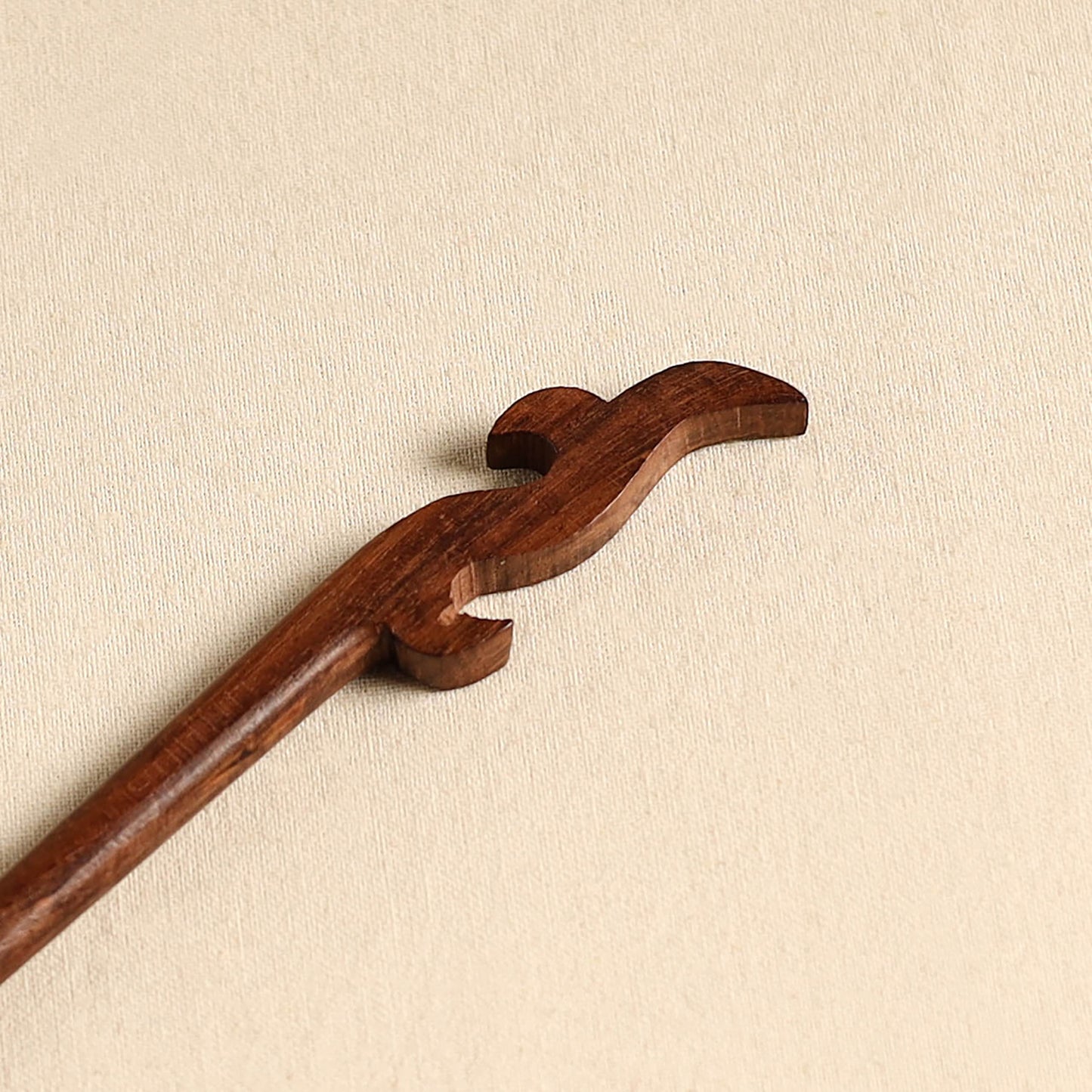 Hand Carved Sheesham Wood Juda Stick 22
