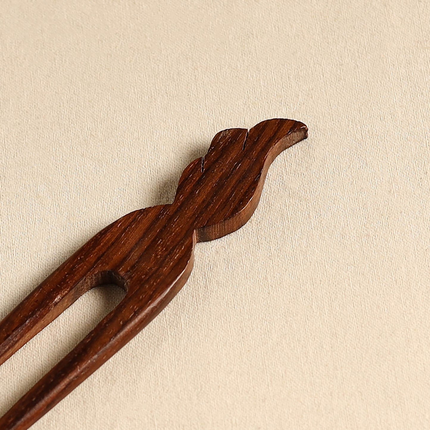 Hand Carved Sheesham Wood Juda Stick 25