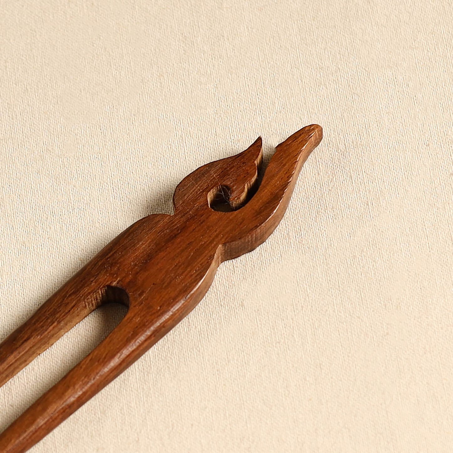 Hand Carved Sheesham Wood Juda Stick 27