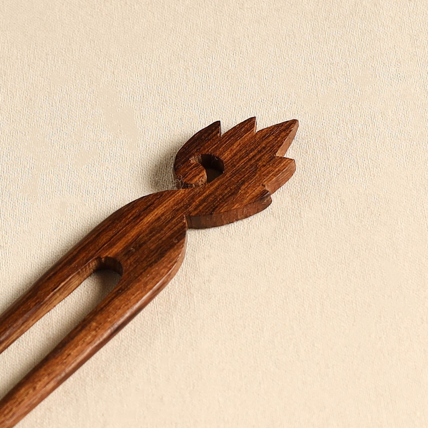 Hand Carved Sheesham Wood Juda Stick 28