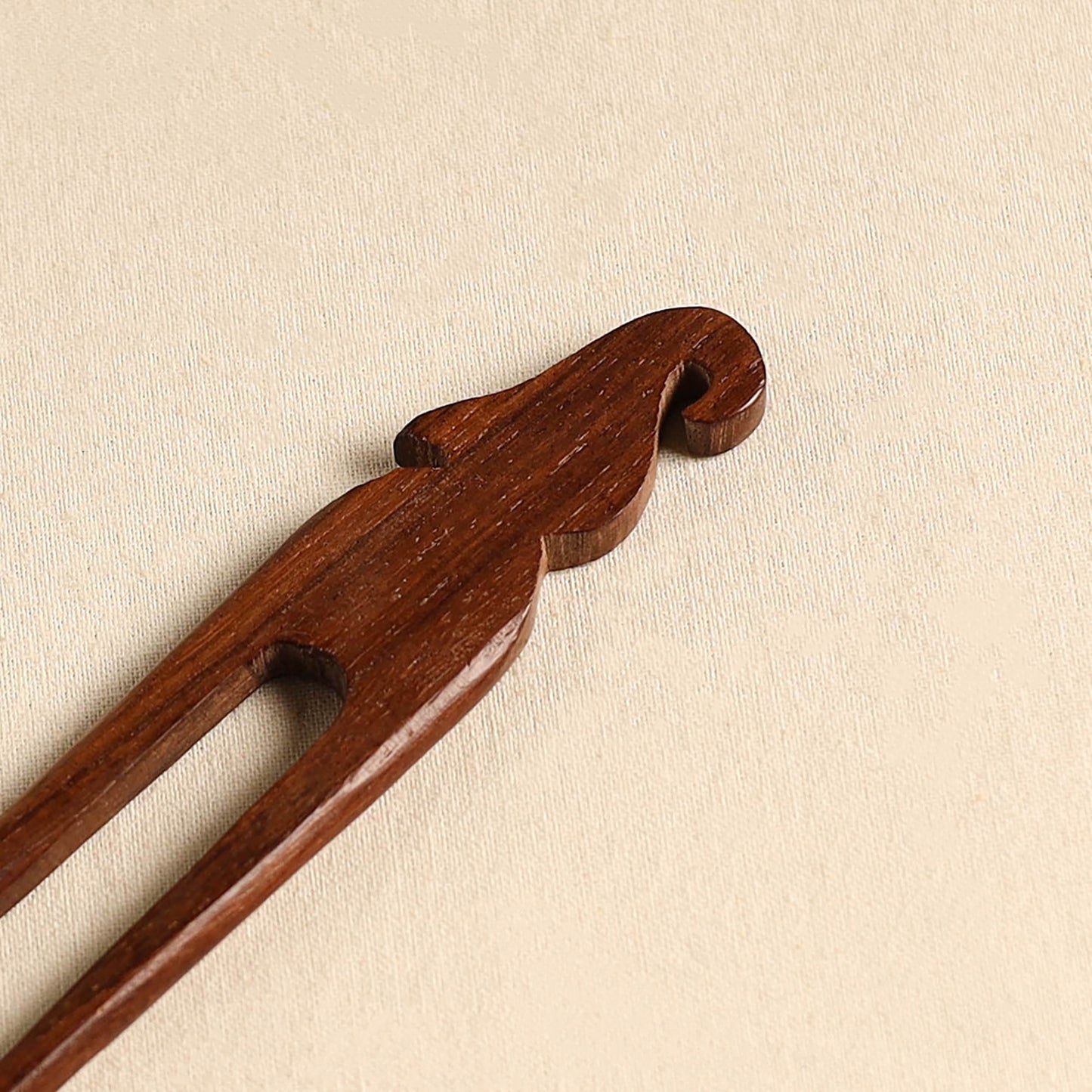 Hand Carved Sheesham Wood Juda Stick 30