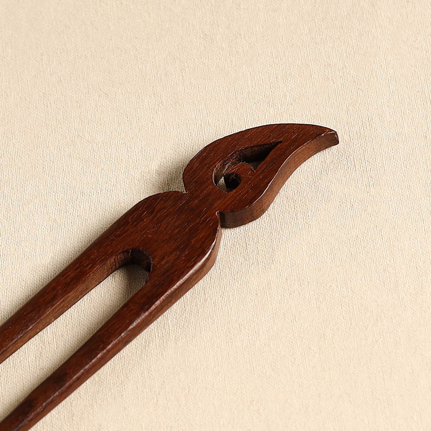 Hand Carved Sheesham Wood Juda Stick 31