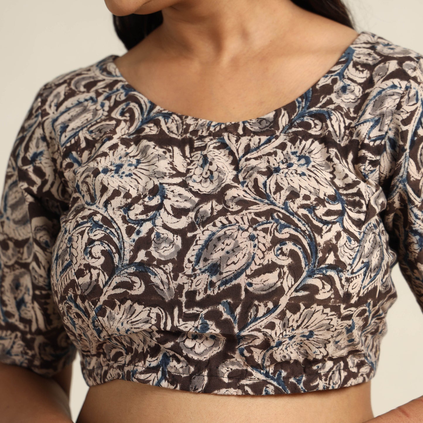 Buy Pedana Kalamkari Block Printed Cotton Stitched Blouse Online at iTokri.com