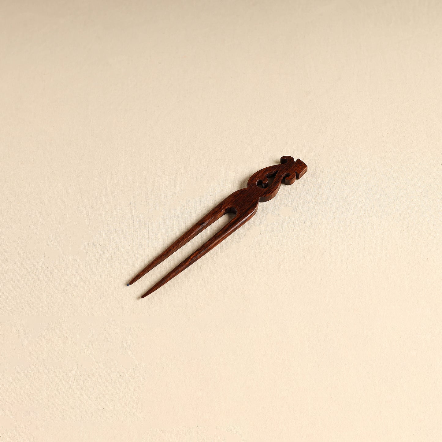 Hand Carved Sheesham Wood Juda Stick 44