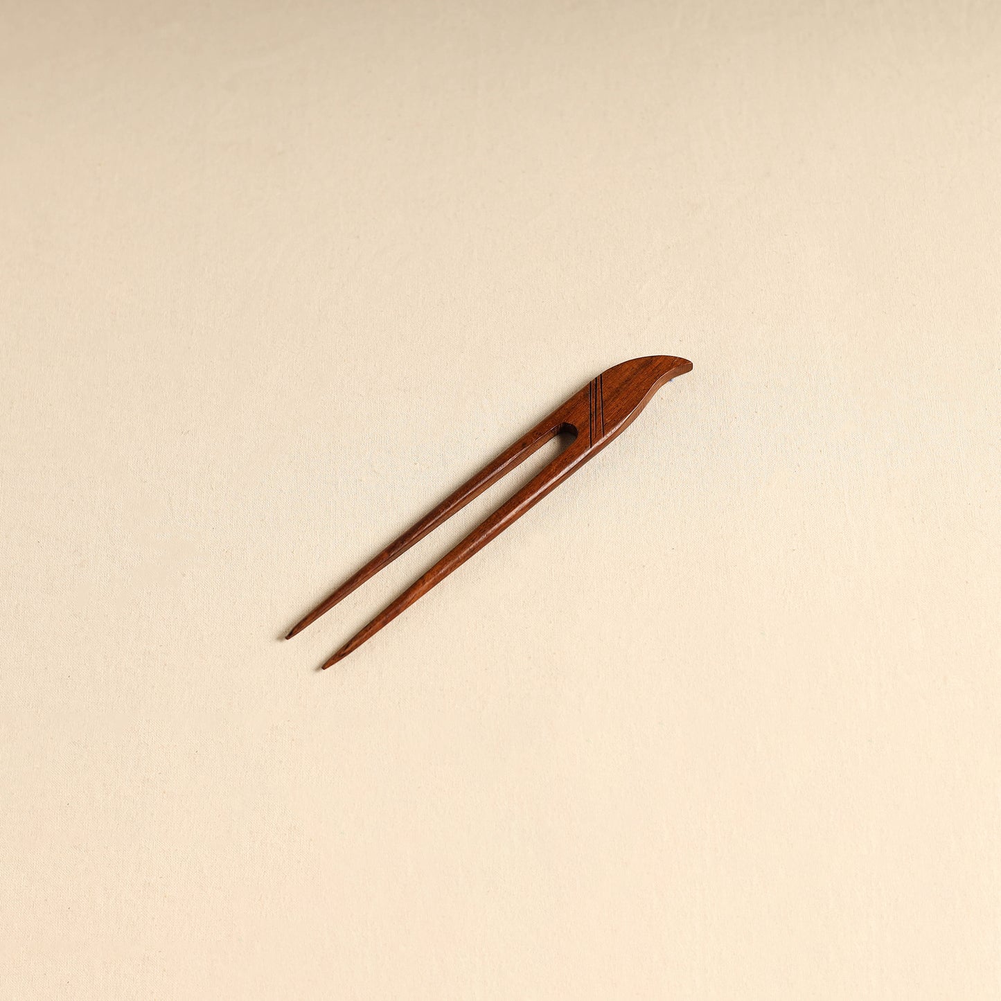 Hand Carved Sheesham Wood Juda Stick 45