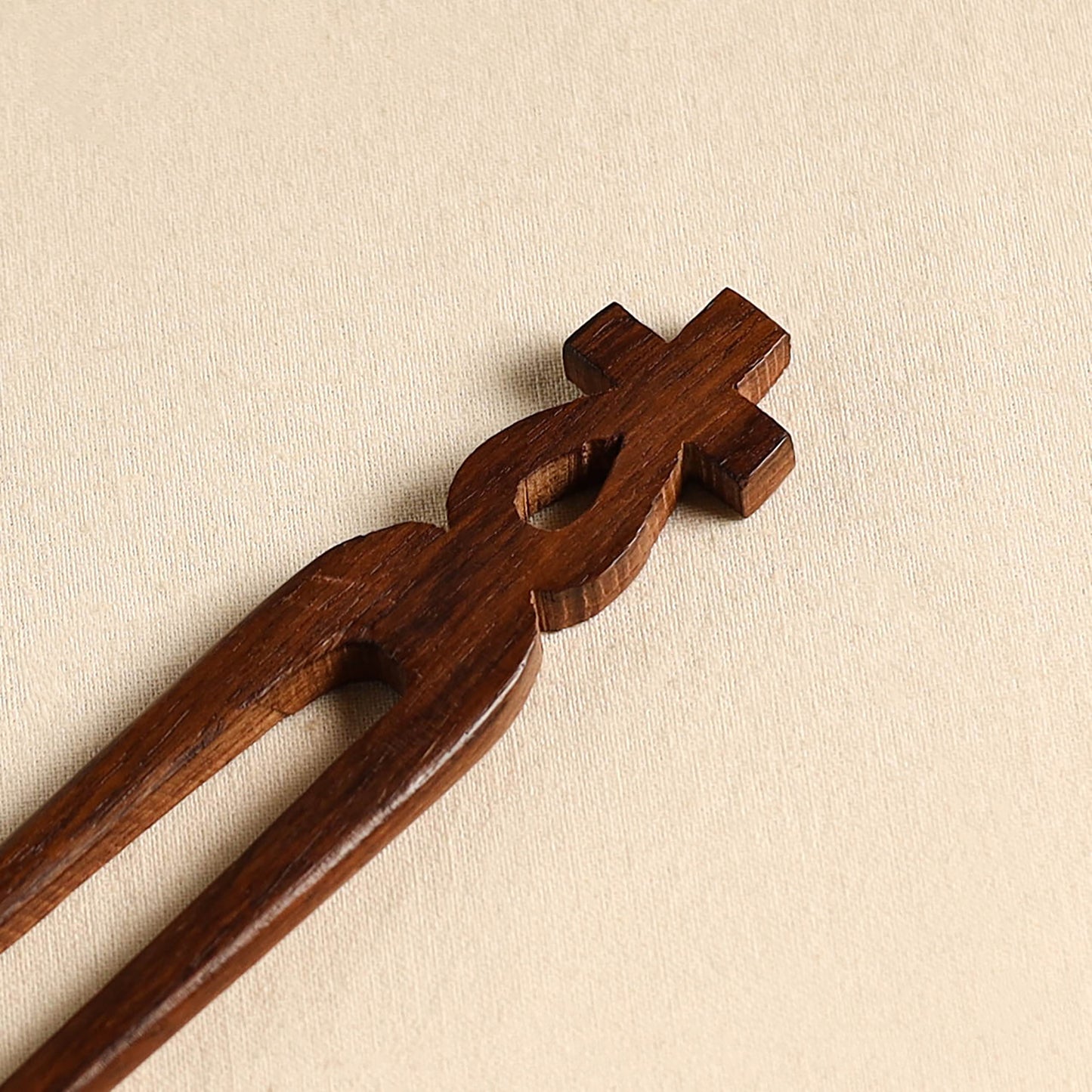 Hand Carved Sheesham Wood Juda Stick 46