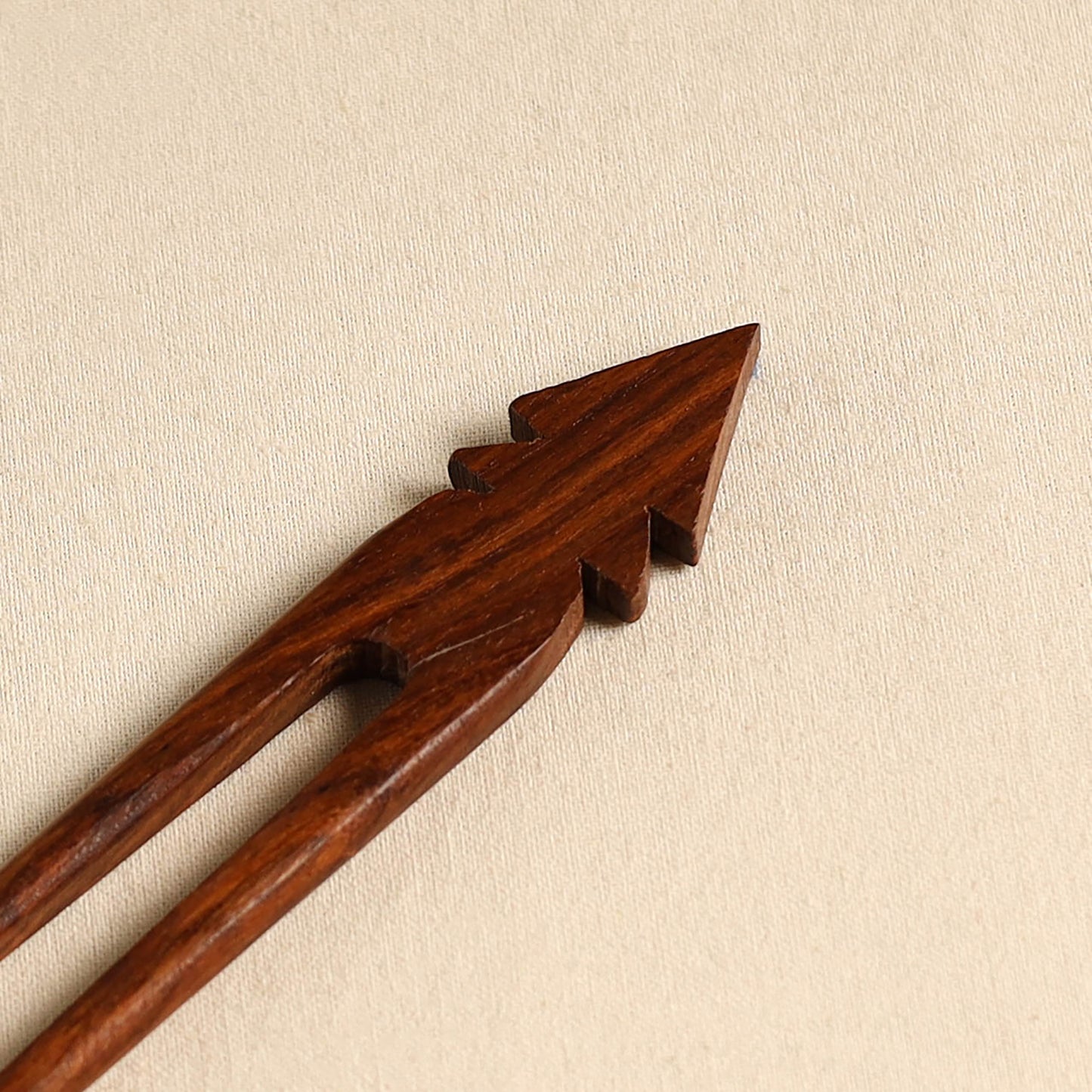 Hand Carved Sheesham Wood Juda Stick 48