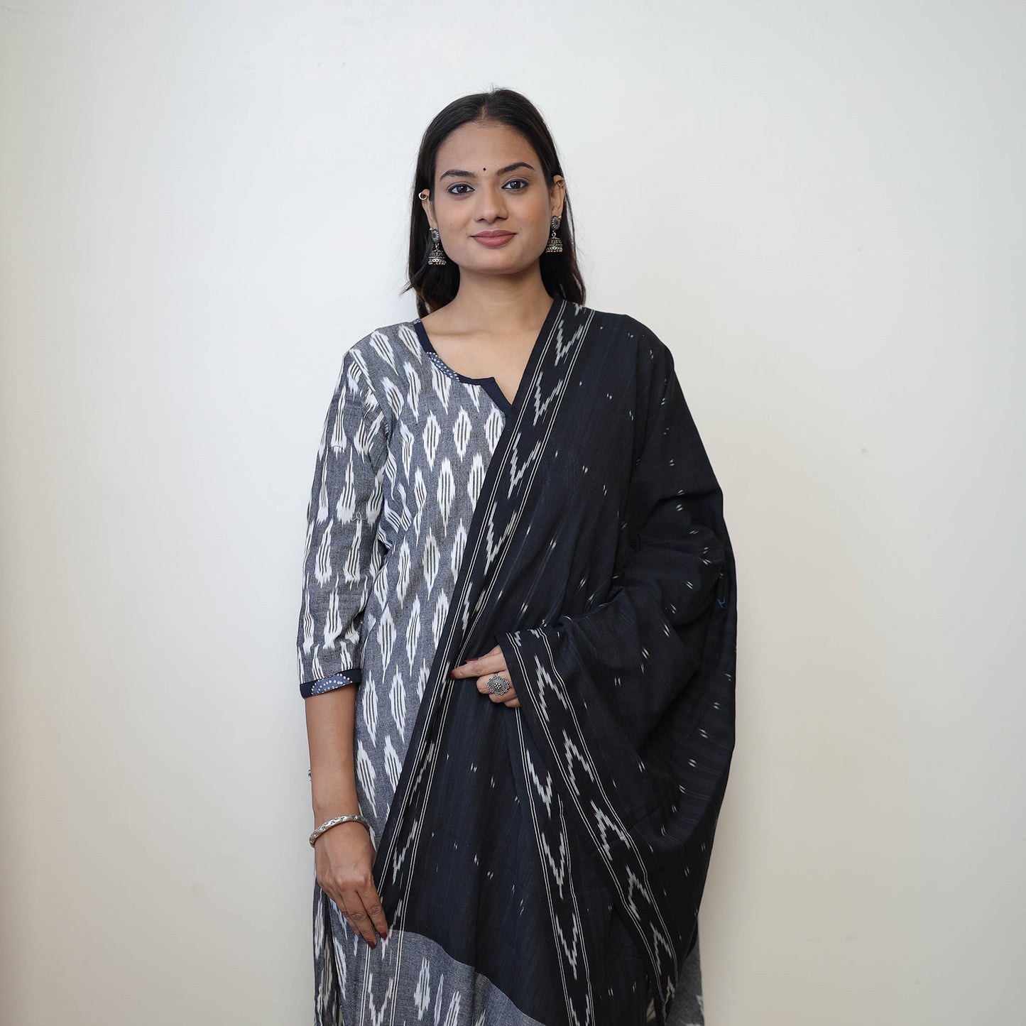 Buy Grey Handloom Cotton Pochampally Ikat Kurta Set Online