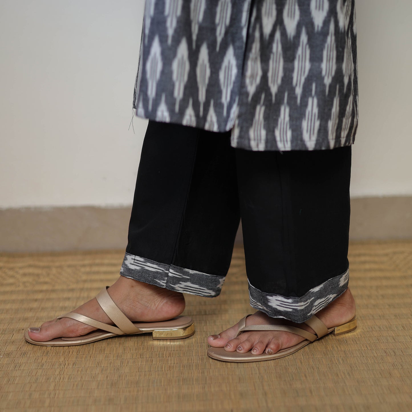 Buy Grey Handloom Cotton Pochampally Ikat Kurta Set Online