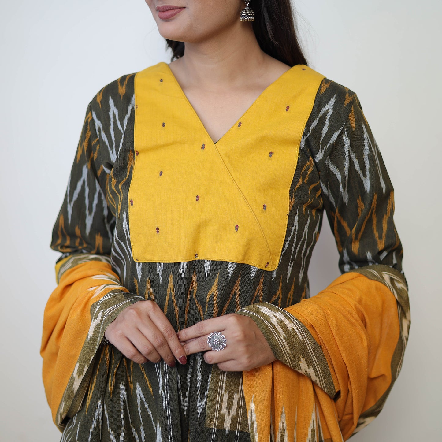 Buy Green Handloom Cotton Pochampally Ikat Kurta Set