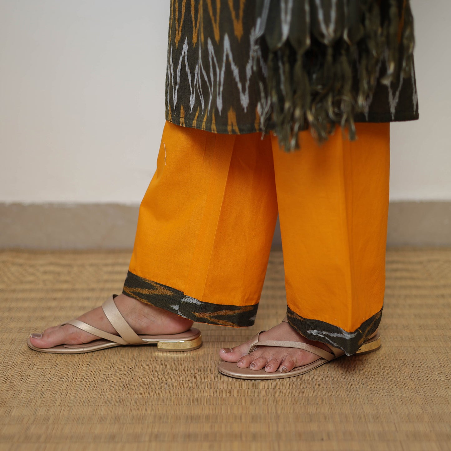 Buy Green Handloom Cotton Pochampally Ikat Kurta Set