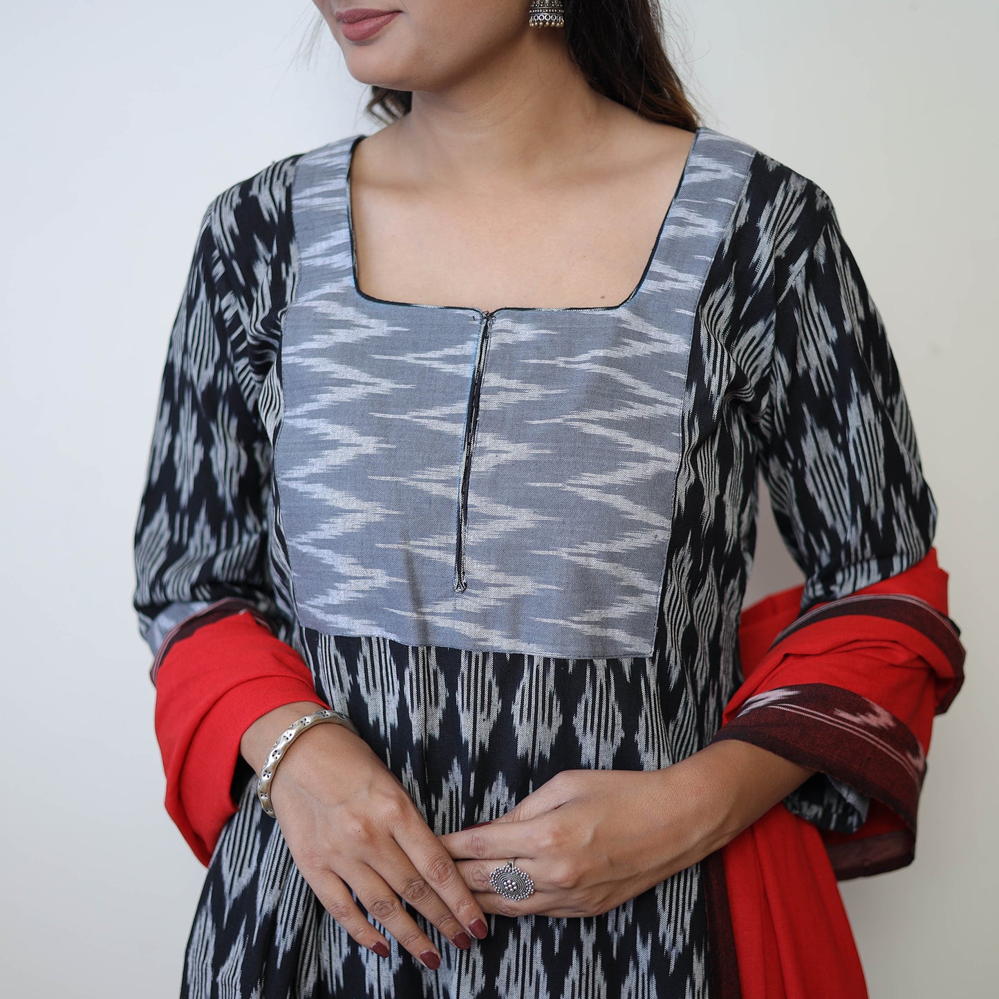 Buy Black Handloom Cotton Pochampally Ikat Kurta Set Online
