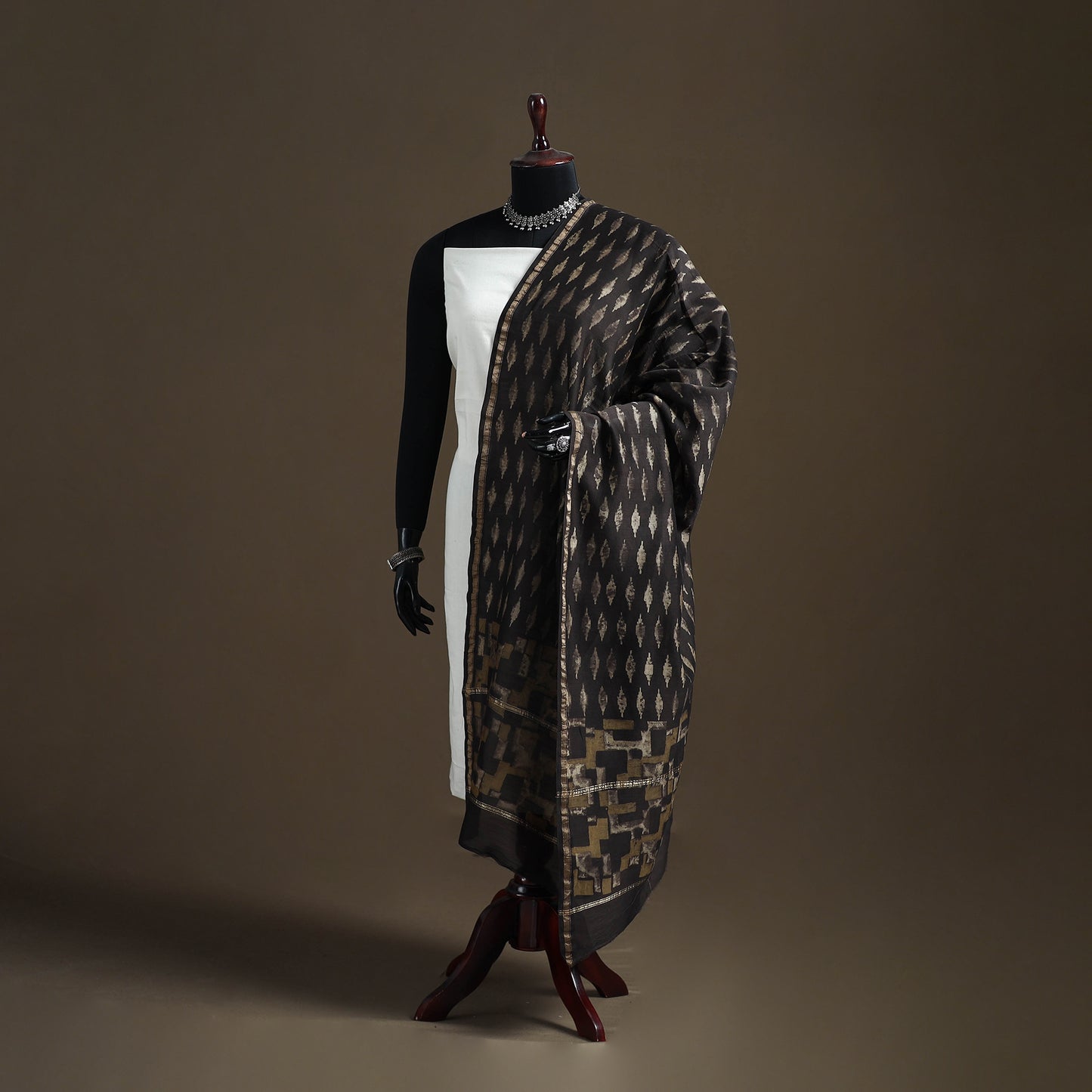 Akola Dabu Hand Block Print Chanderi Silk Handloom Dupatta 09