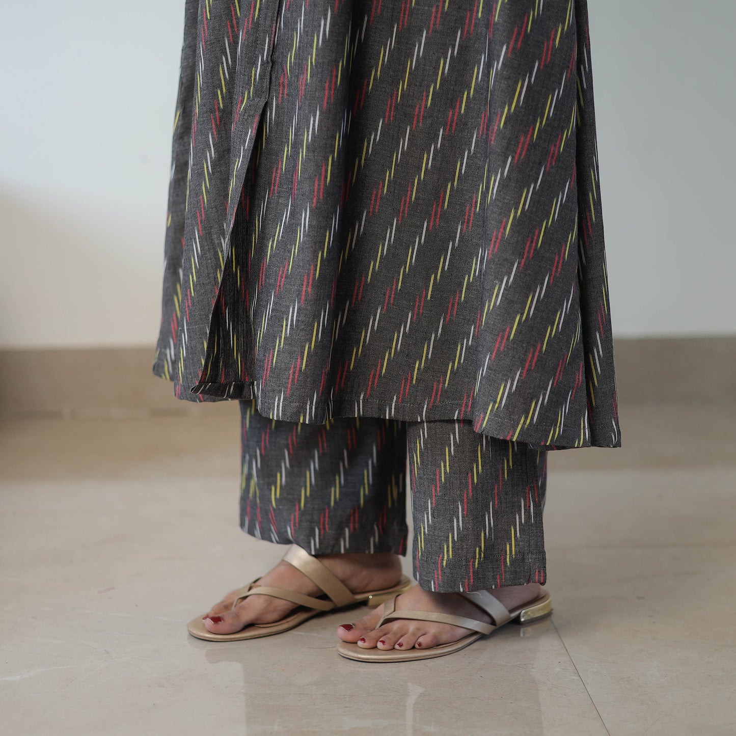 Grey - Handloom Cotton Pochampally Ikat Kurta Set with Dupatta 10