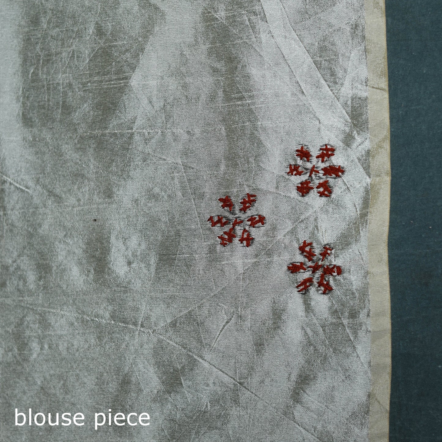 White - Bengal Hand Embroidery Silk Nakshi Kantha Saree 02