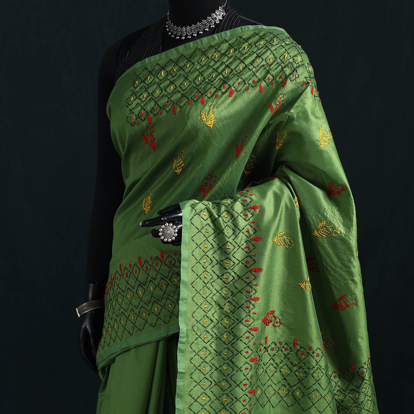 Green - Bengal Hand Embroidery Silk Nakshi Kantha Saree 03