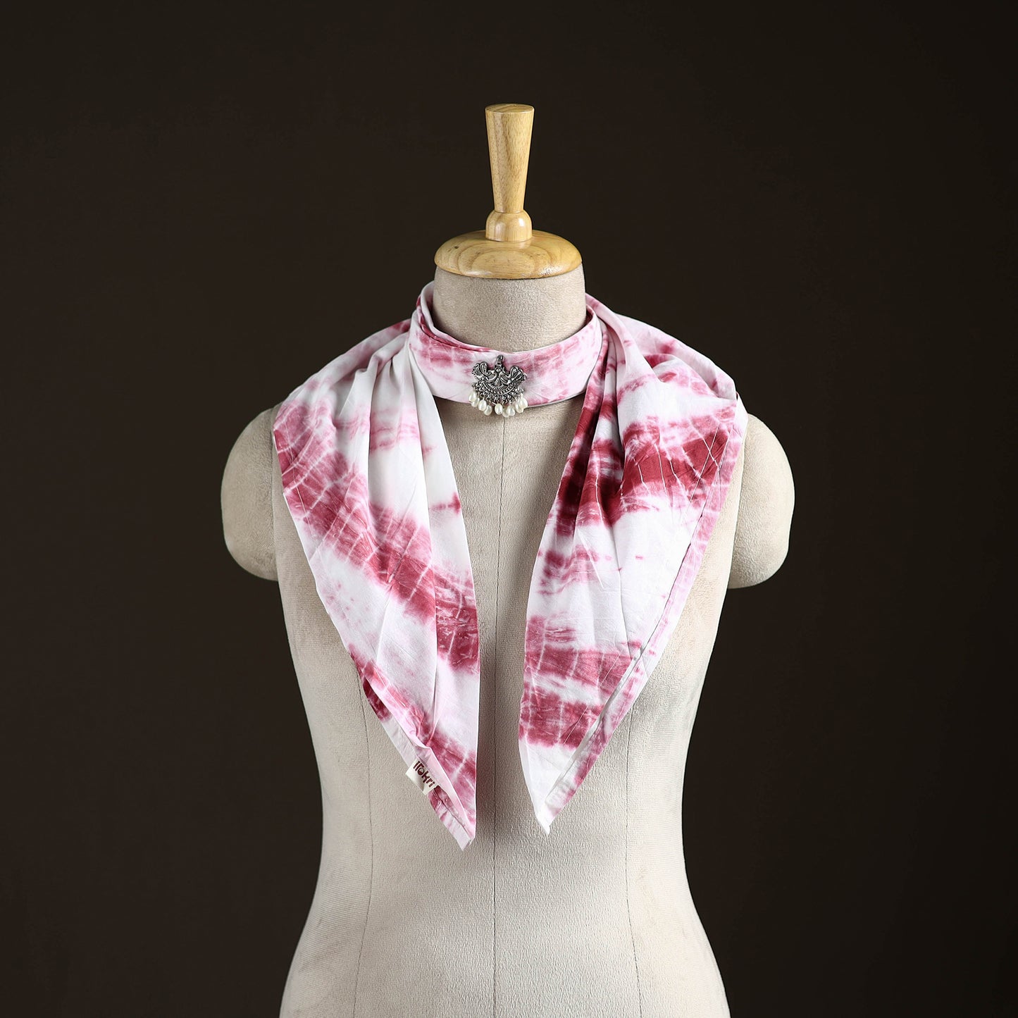 Shibori Tie-Dye Cotton Brooch Scarf 39