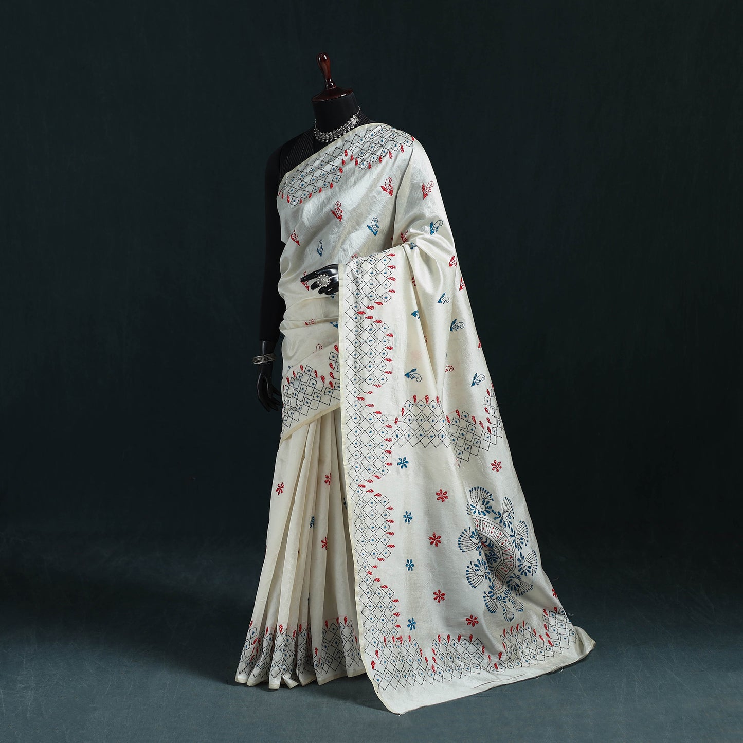 White - Bengal Hand Embroidery Silk Nakshi Kantha Saree 13