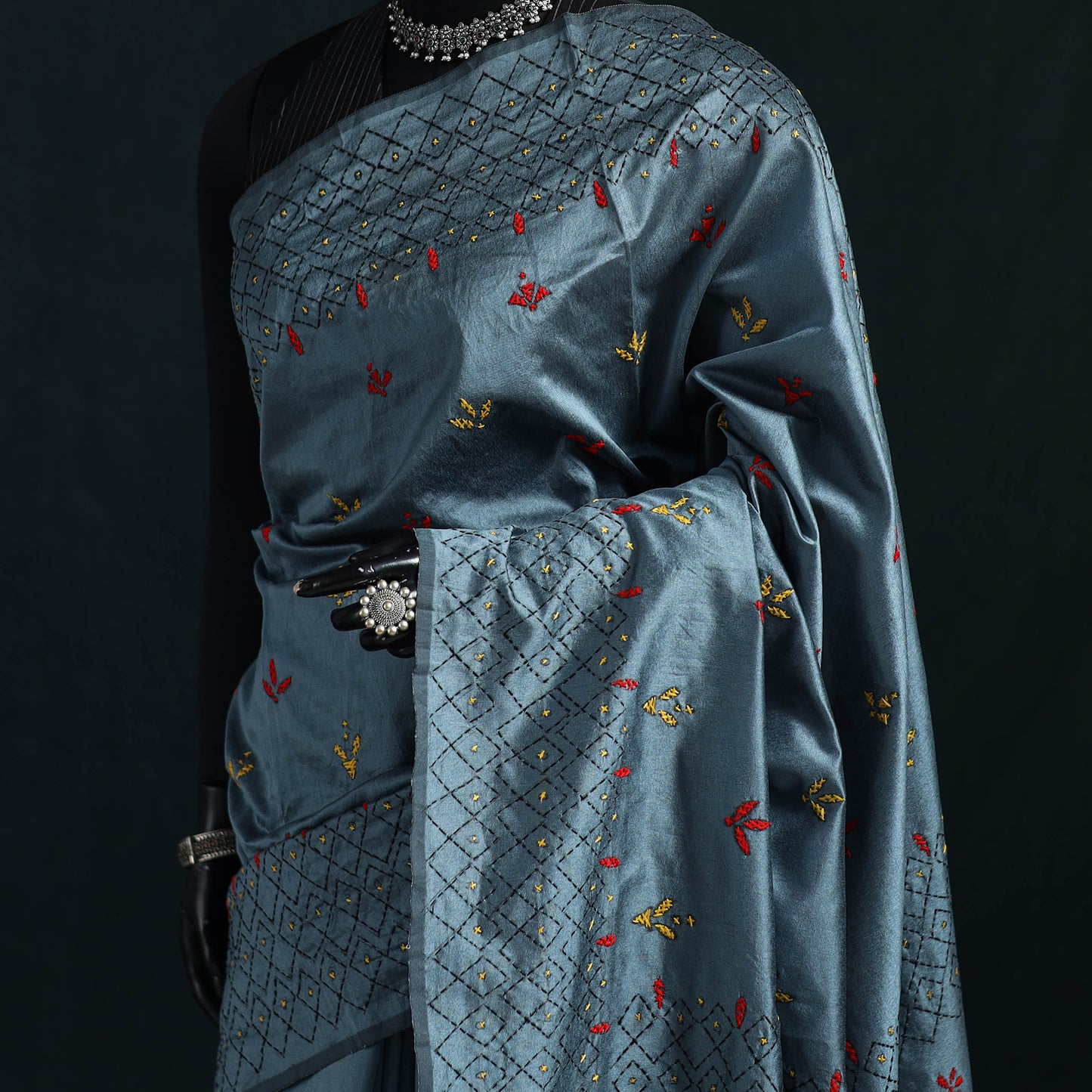 Blue - Bengal Hand Embroidery Silk Nakshi Kantha Saree 16