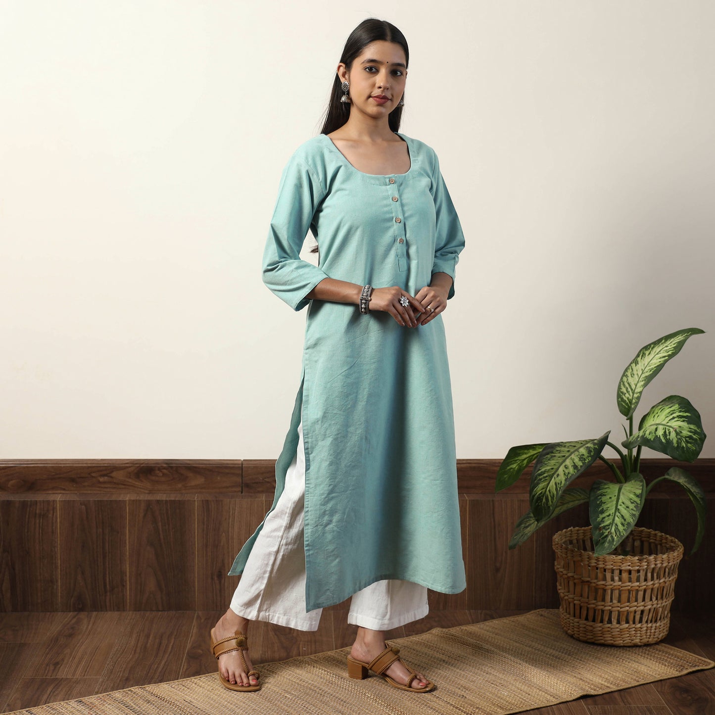 Buy Jhiri Handloom Cotton Straight Long Kurta Online l iTokri.com