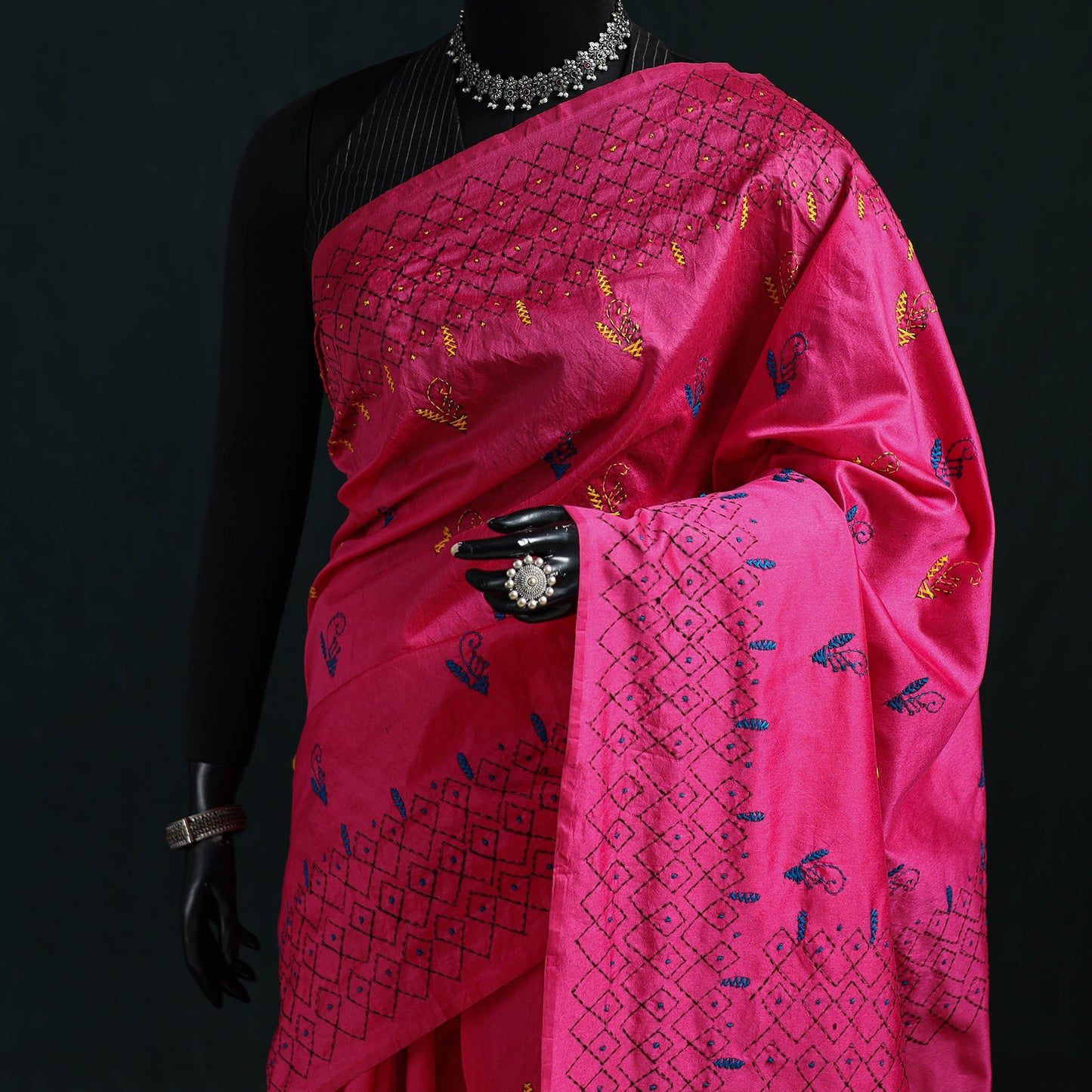 Pink - Bengal Hand Embroidery Silk Nakshi Kantha Saree 28