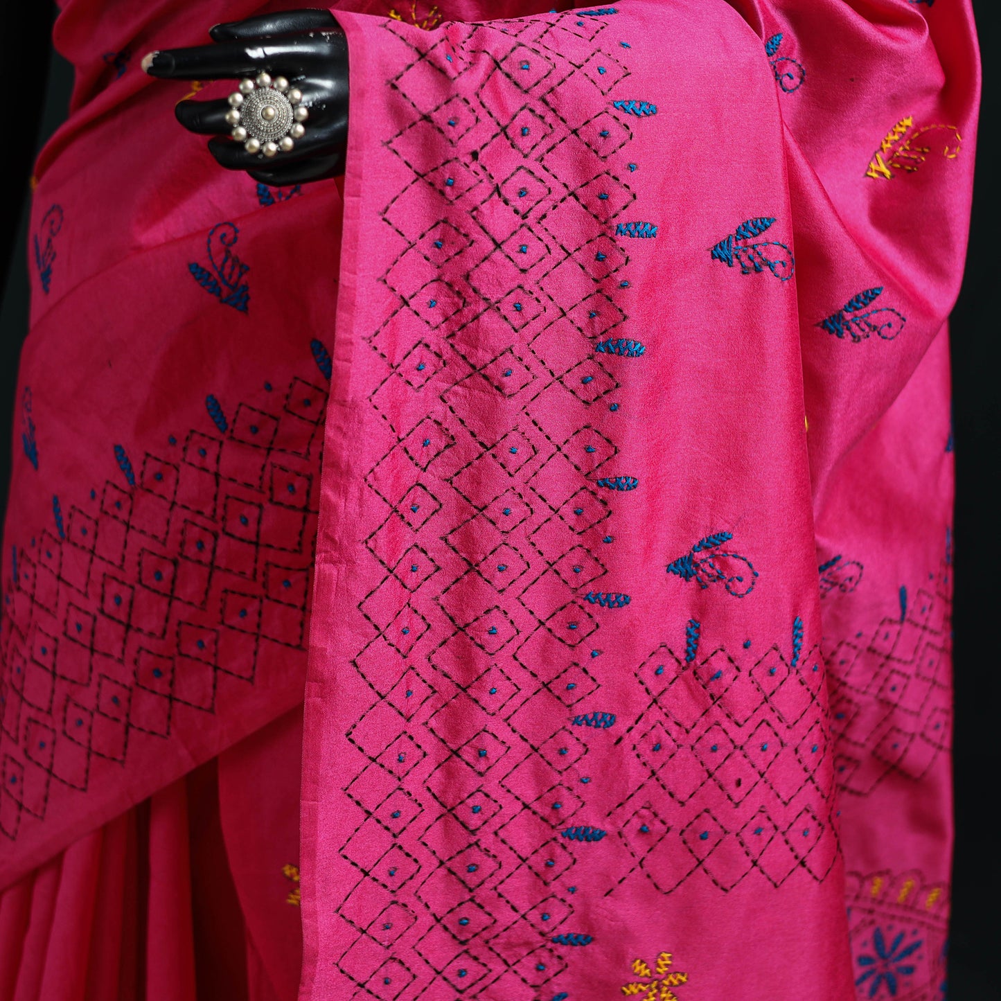 Pink - Bengal Hand Embroidery Silk Nakshi Kantha Saree 28