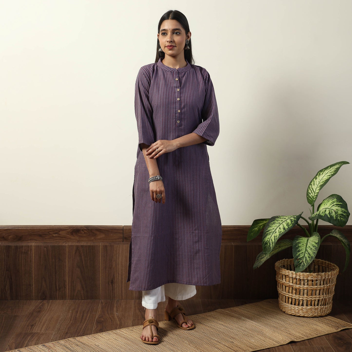 Buy Jhiri Handloom Cotton Straight Long Kurta Online l iTokri.com