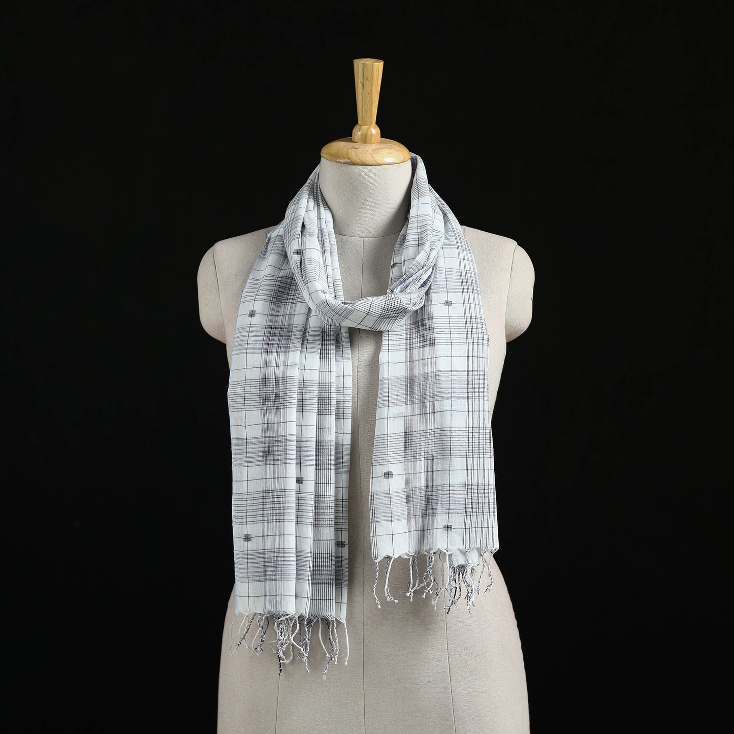 Burdwan Jamdani Handloom Cotton Stole with Tassels 05