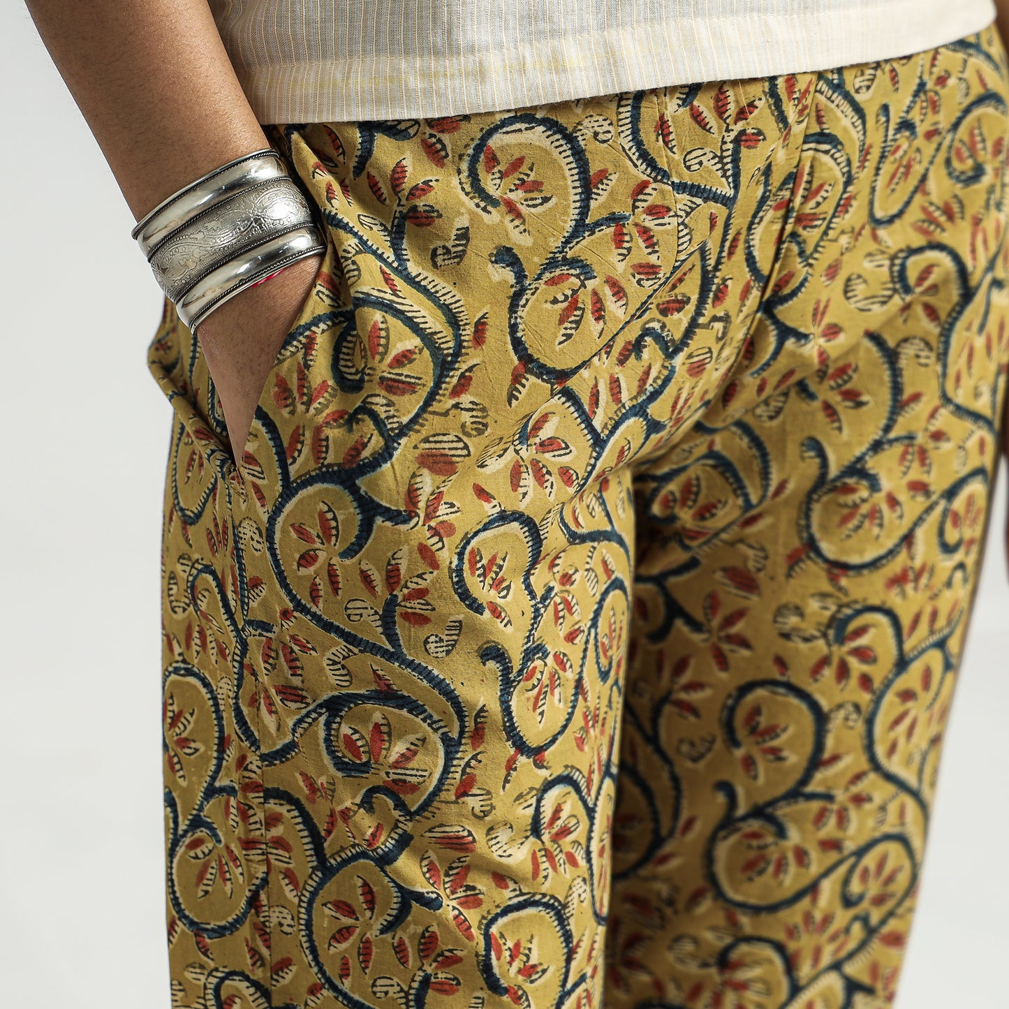 Buy Kalamkari Block Printed Cotton Elasticated Pant Online at iTokri.com