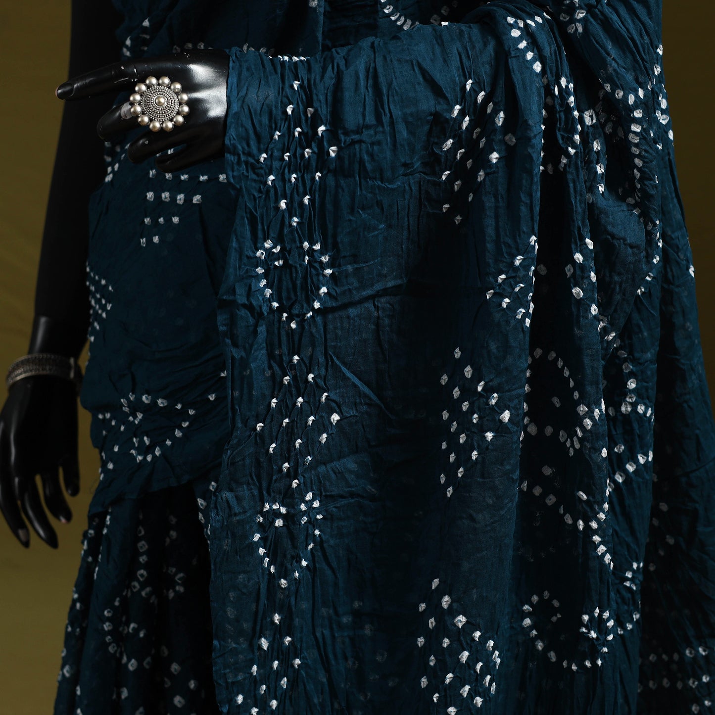 Kutch Tie-Dye Pure Cotton Bandhani Saree 06