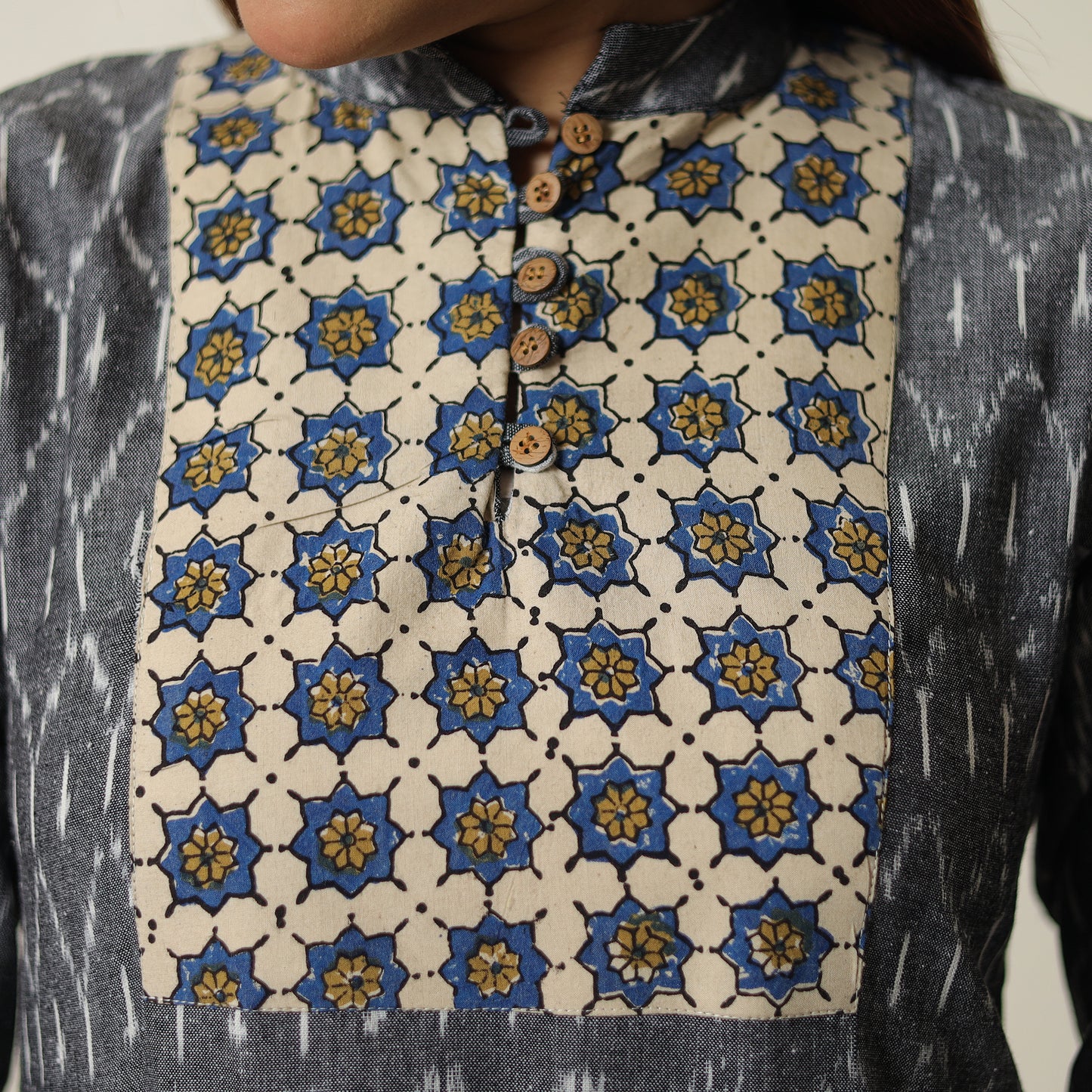 Grey - Pochampally Ikat Weave Cotton Kurta with Palazzo & Dupatta Set 04