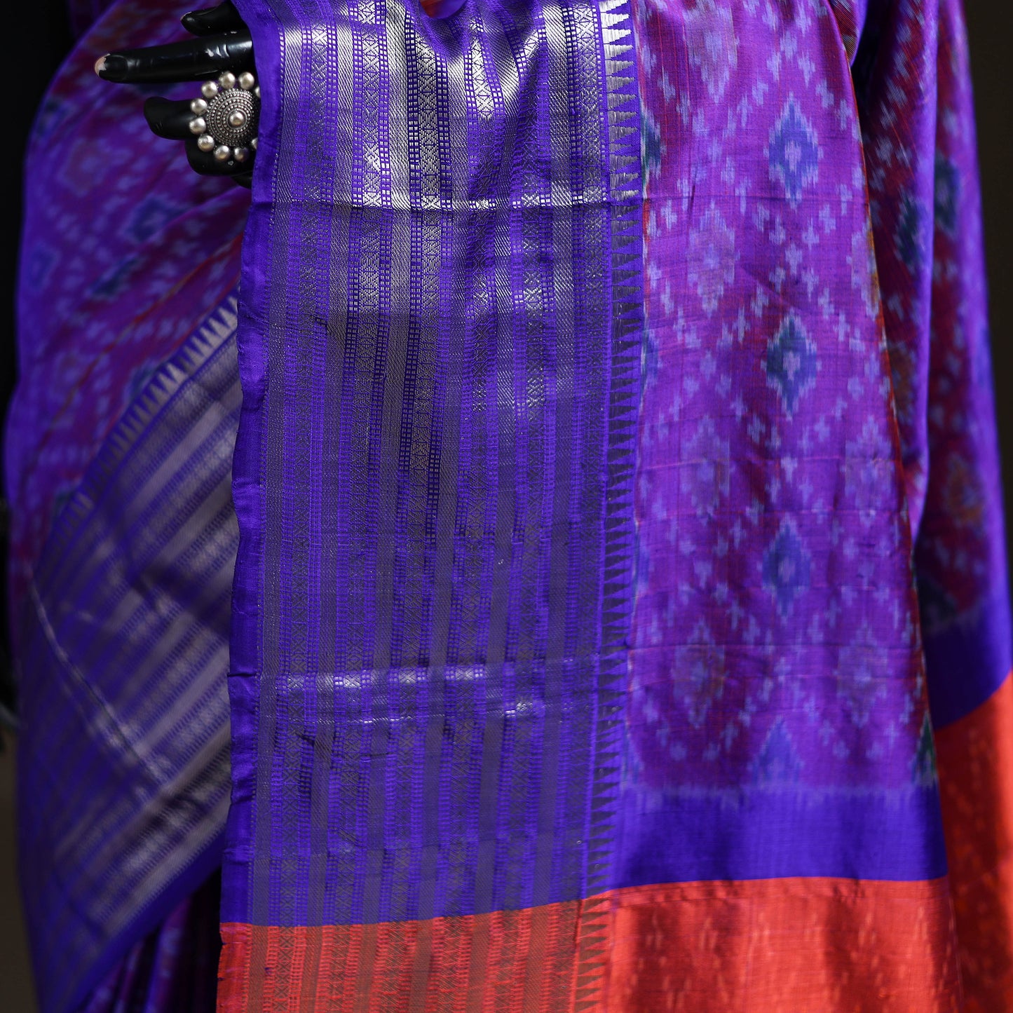 Purple - Traditional Pochampally Ikat Handwoven Pure Silk Pattu Saree with Rudraksha Border 05