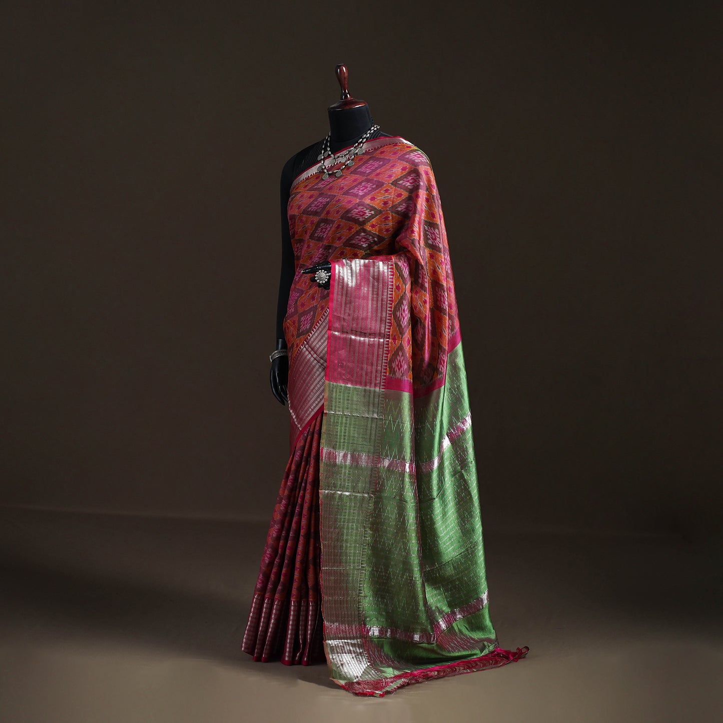 Pink - Traditional Pochampally Ikat Handwoven Pure Silk Pattu Saree with Rudraksha Border 12