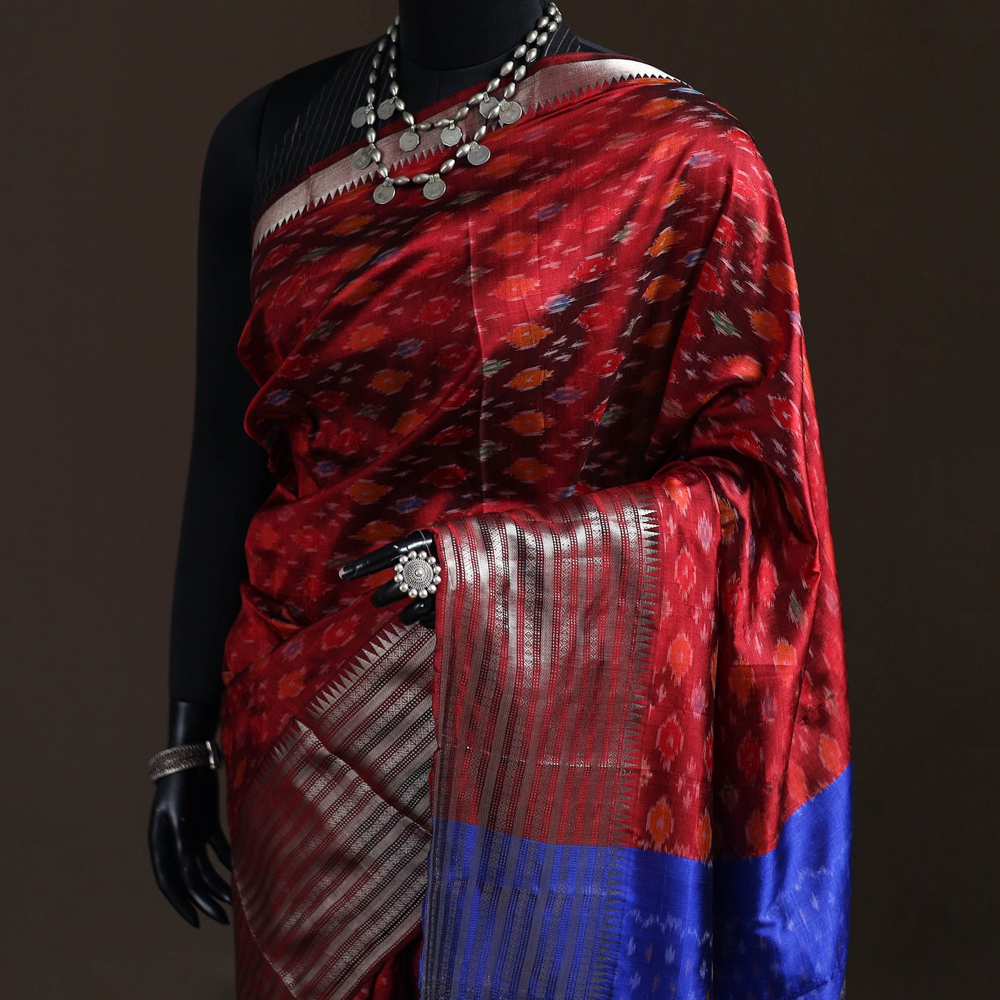 Traditional Pochampally Ikat Handwoven Pure Silk Pattu Saree with Rudraksha Border 16