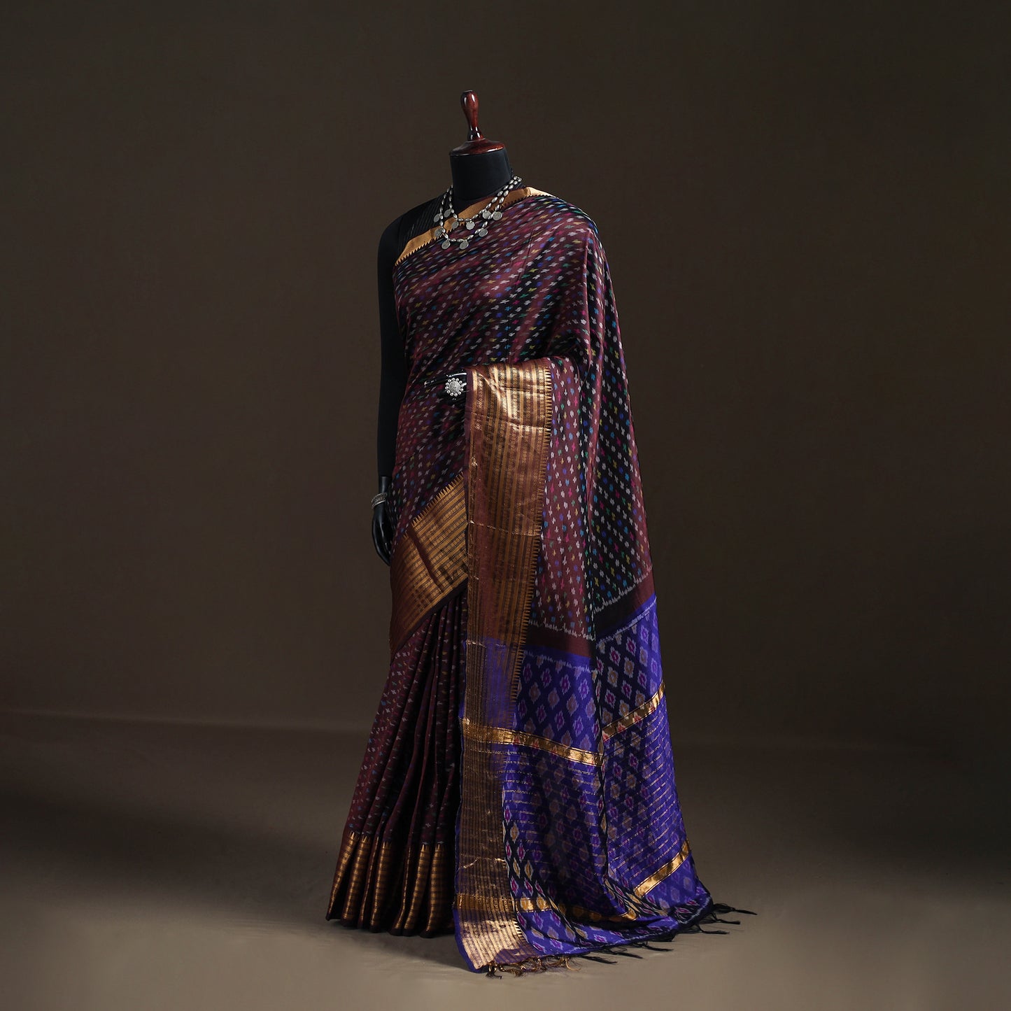 Purple - Traditional Pochampally Ikat Handwoven Pure Silk Pattu Saree with Rudraksha Border 20