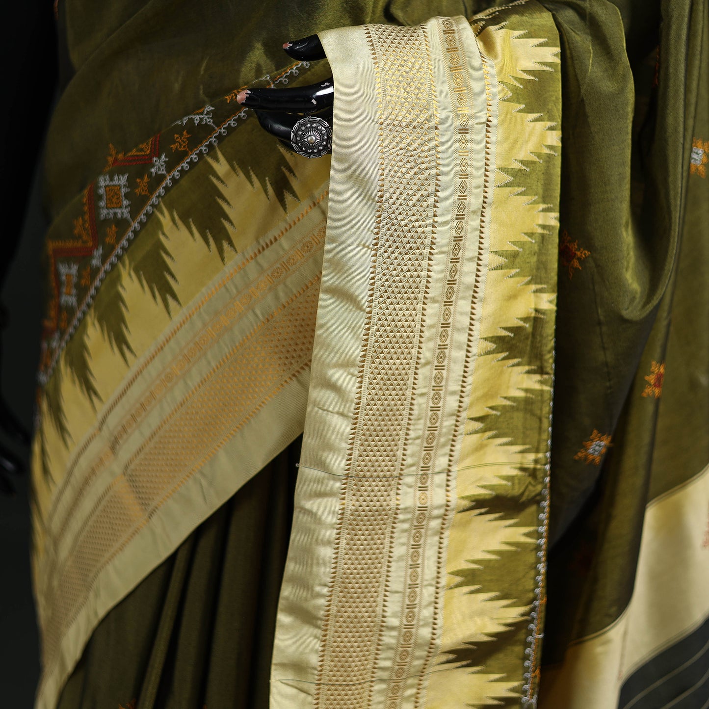 Ilkal Weave Kasuti Work Silk Cotton Zari Border Saree with Blouse Piece 13