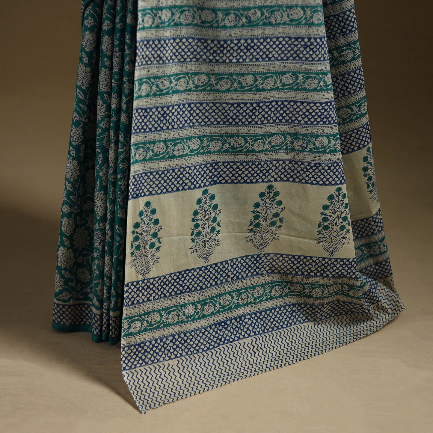 Green - Gamthi Hand Block Print Pure Mul Cotton Saree with Blouse Piece 02