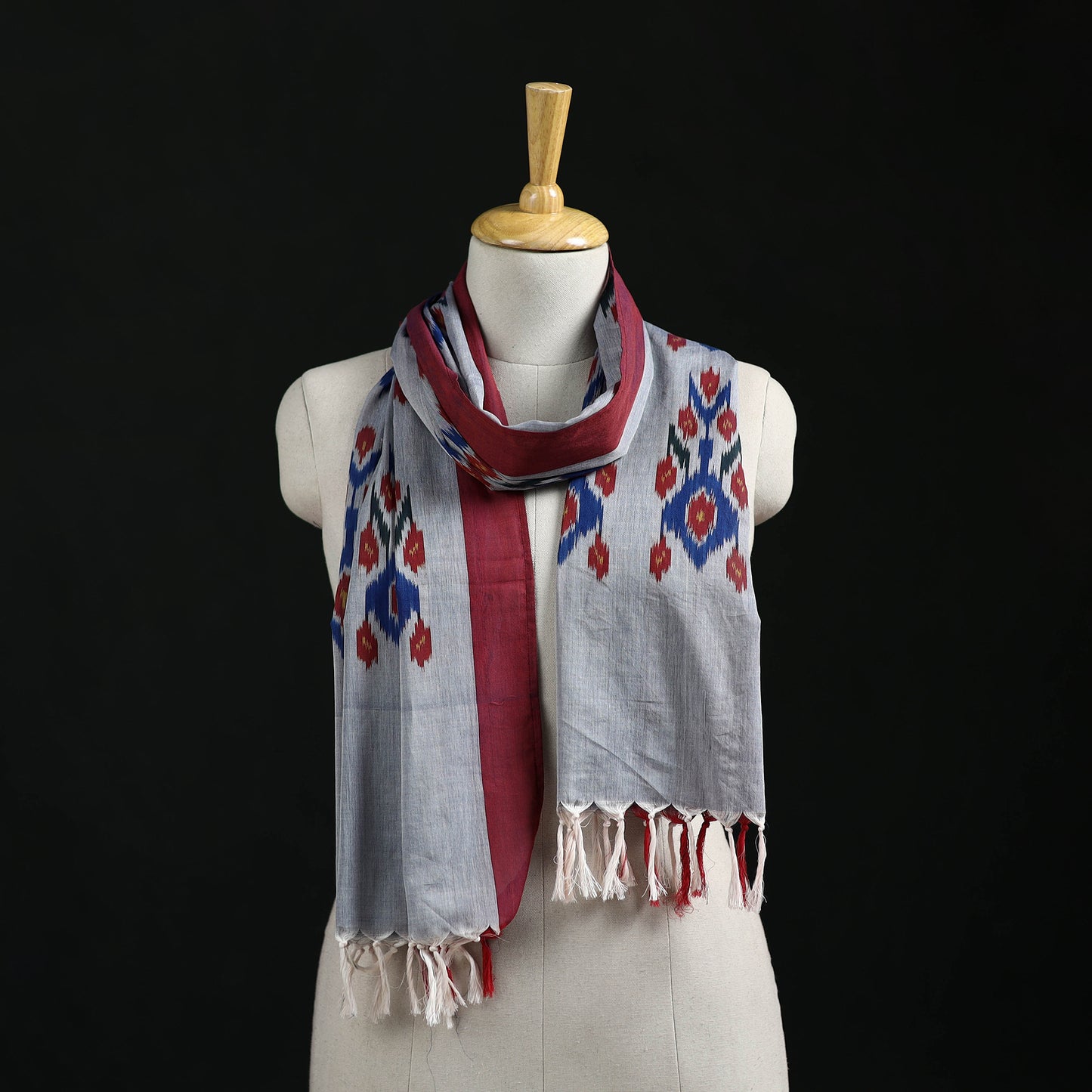 Pochampally Ikat Weave Cotton Stole 03