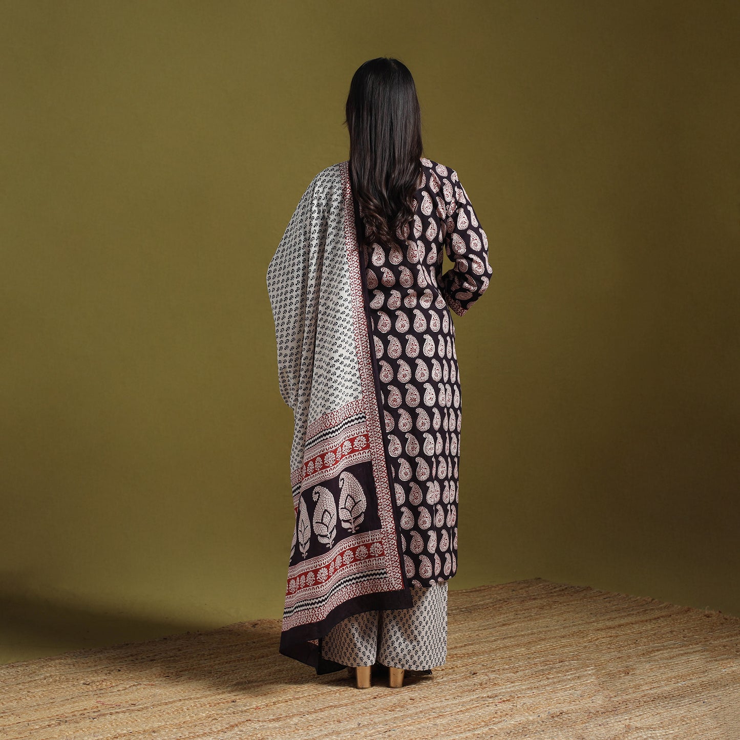 Natural Dyed Hand Block Bagh Print Cotton Suit Set with Dupatta for Women 12