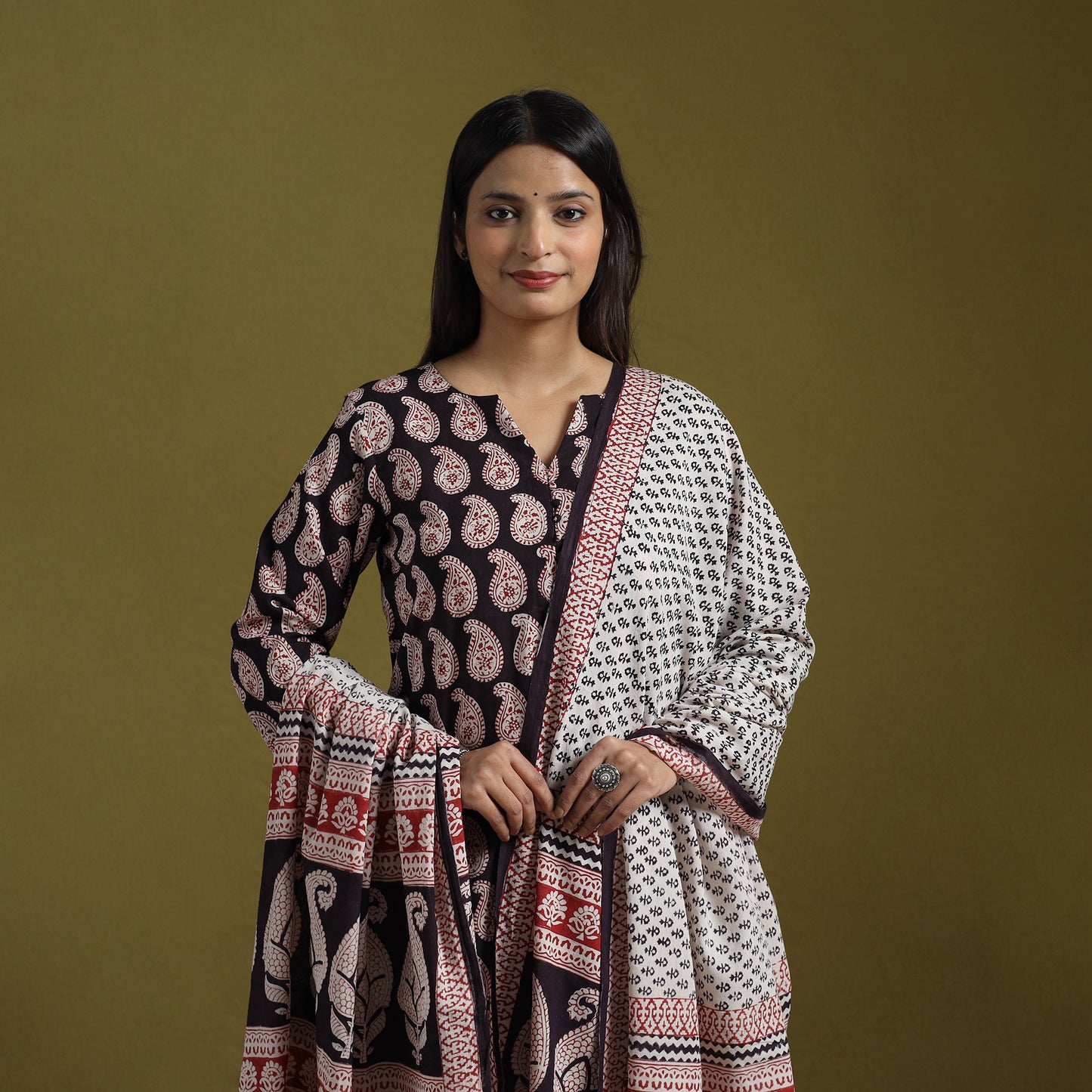 Natural Dyed Hand Block Bagh Print Cotton Suit Set with Dupatta for Women 12