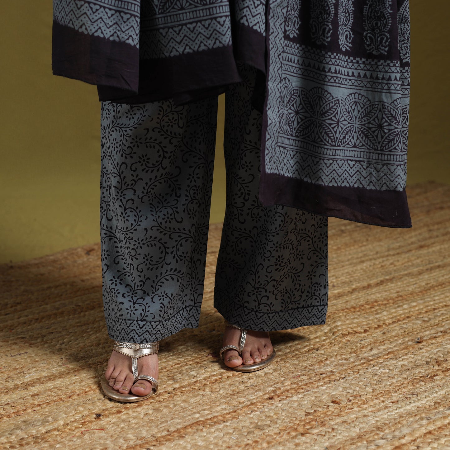 Natural Dyed Hand Block Bagh Print Cotton Suit Set with Dupatta for Women 18