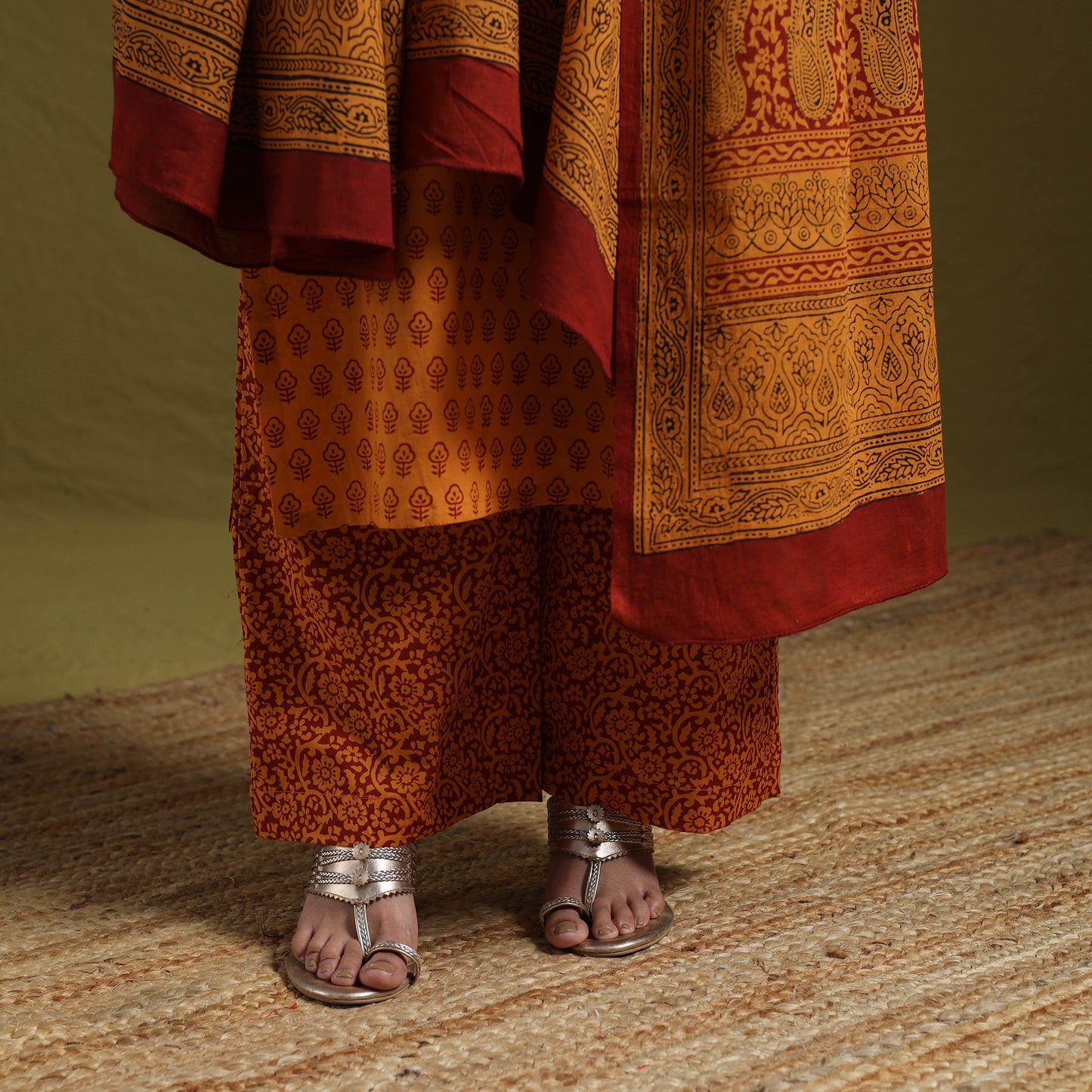 Natural Dyed Hand Block Bagh Print Cotton Suit Set with Dupatta for Women 22