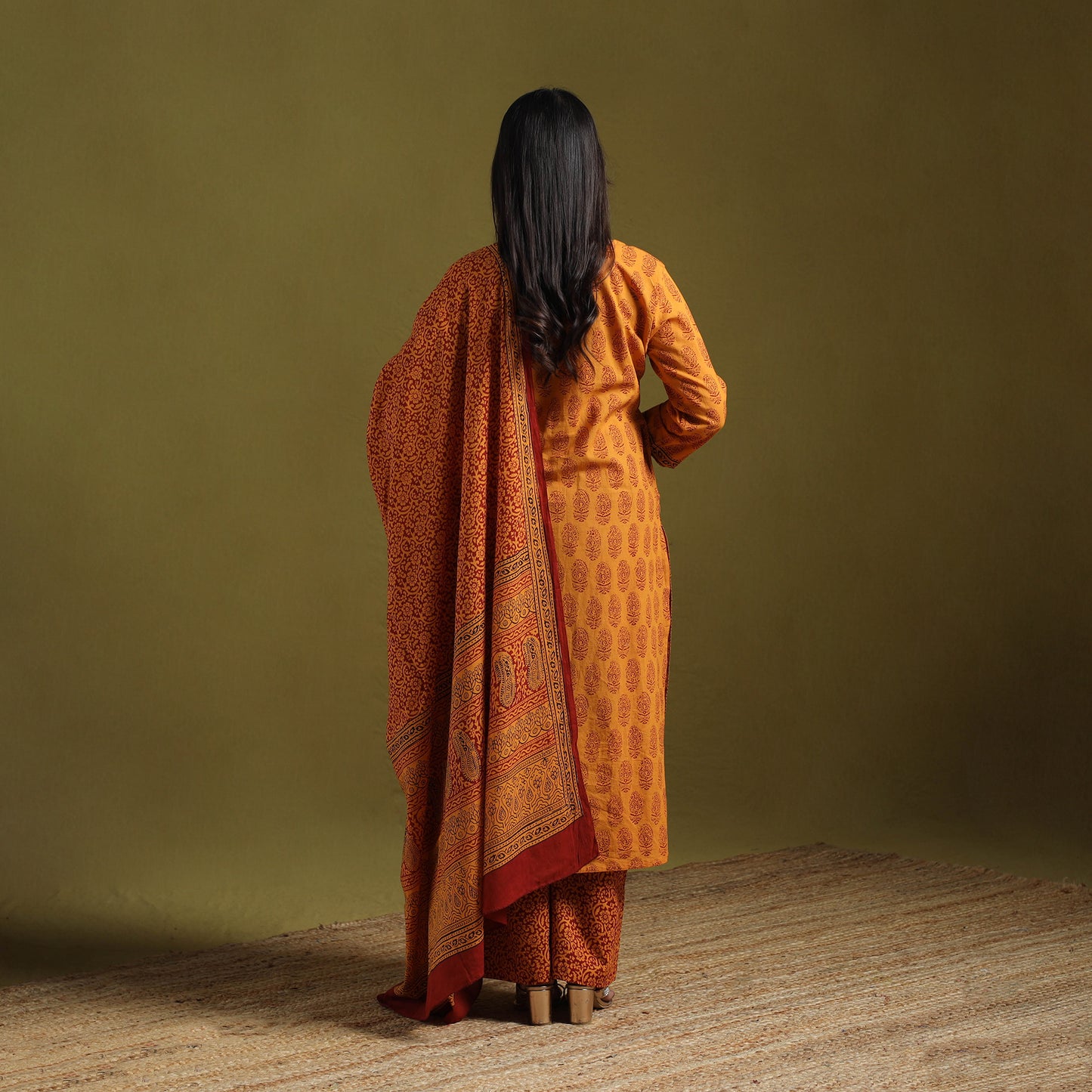 Natural Dyed Hand Block Bagh Print Cotton Suit Set with Dupatta for Women 16
